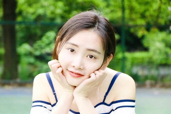 操场的等待_美女图片网_性感美女图片_高清性感清纯妹子写真_94零社区 校园美女-第19张