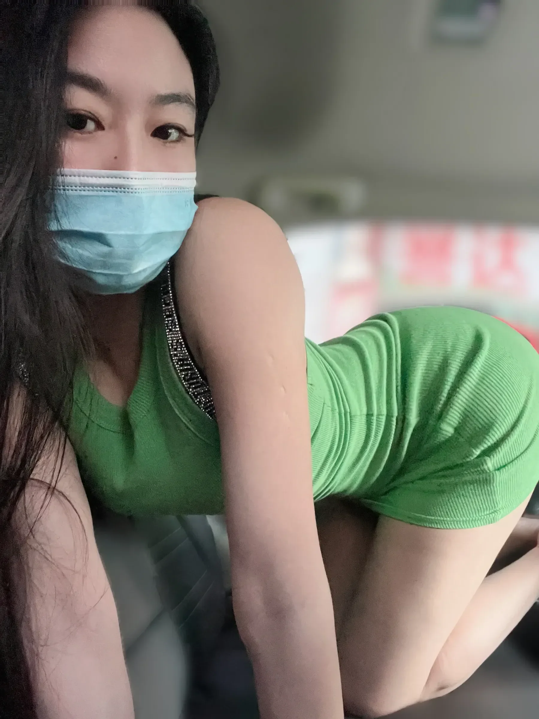 宝儿茹171 – 绿色包臀裙谁会不爱 微密圈-第1张