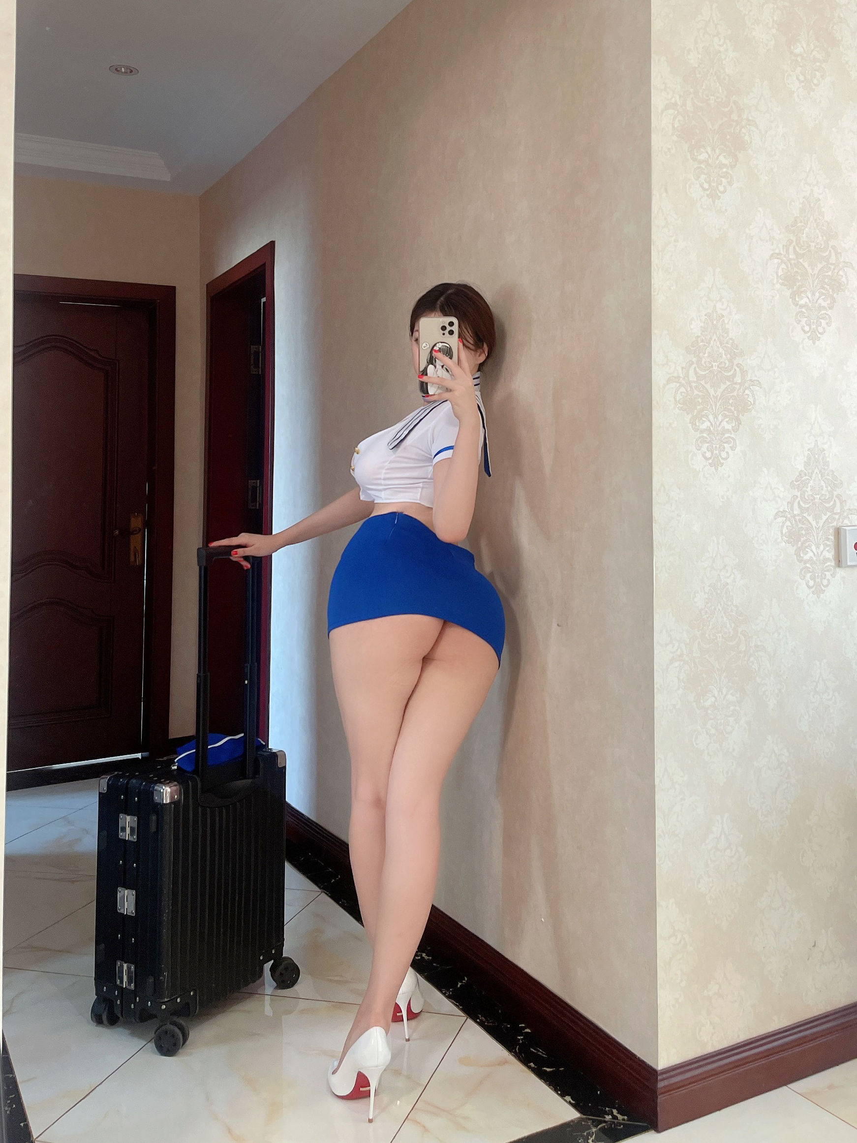 奶宝妹纸 – 空姐 微密圈-第4张
