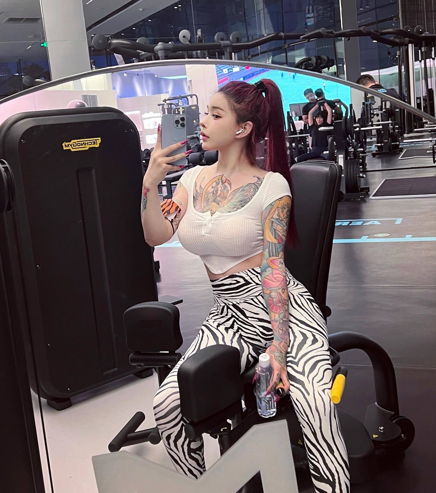 巨乳希希Gina nisixixixi 微密圈视图合集 微密圈-第2张