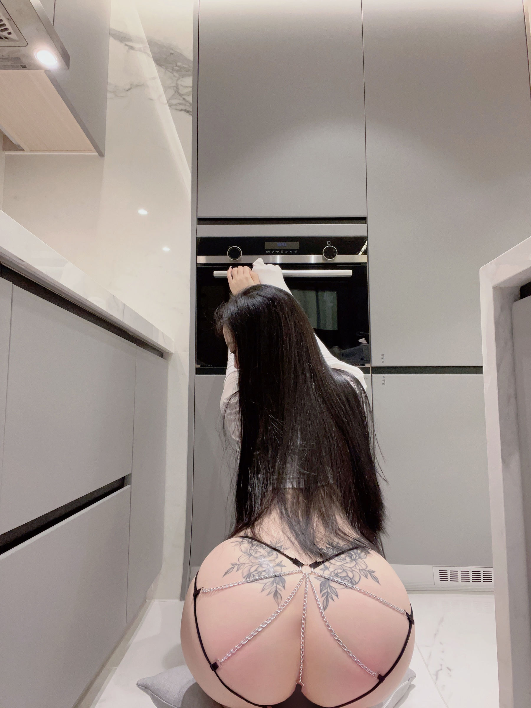 美臀女神左公子666 – 史上最细内内 微密圈-第1张