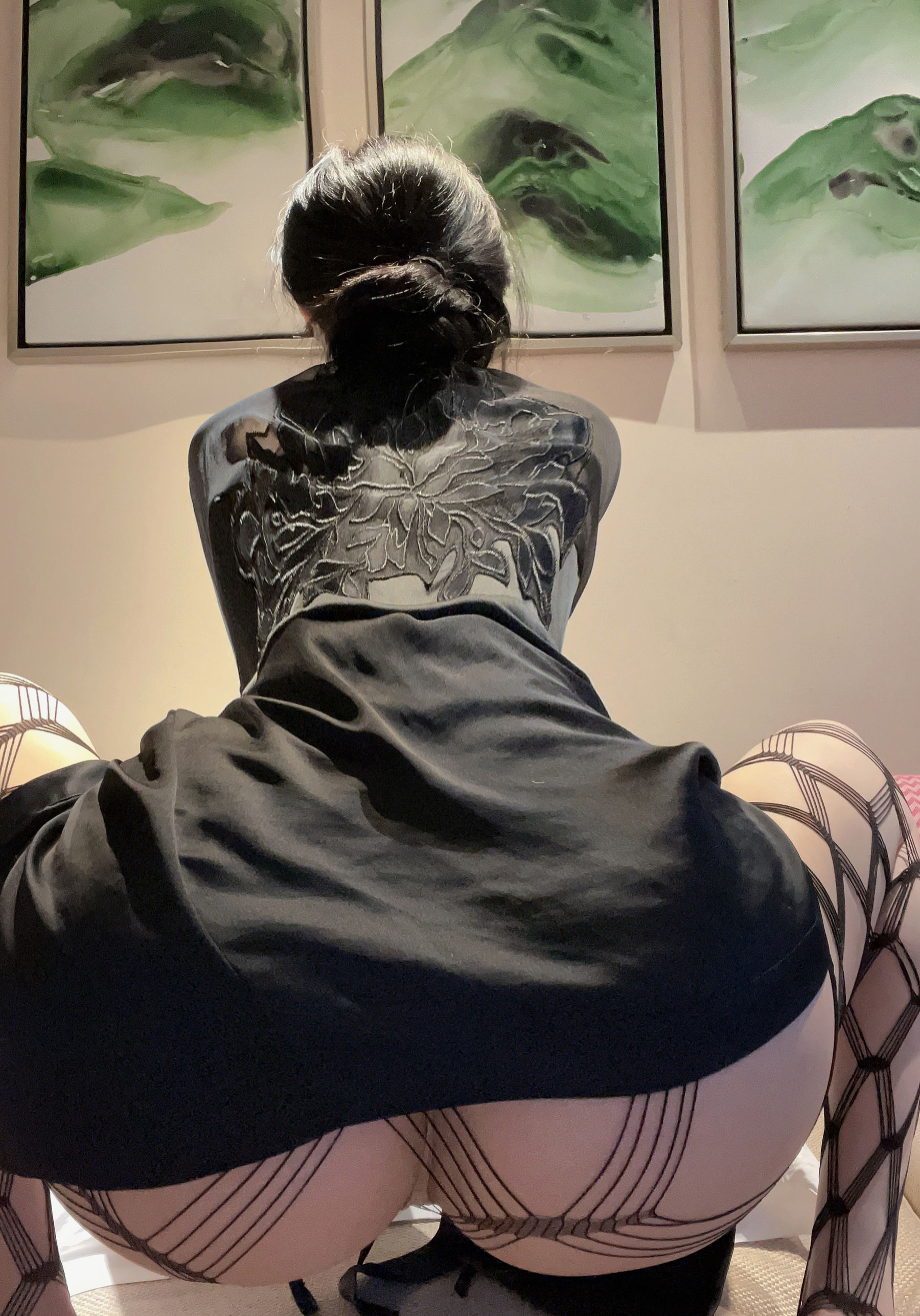 美臀女神左公子666 – 镂空袜配蜜桃 微密圈-第6张