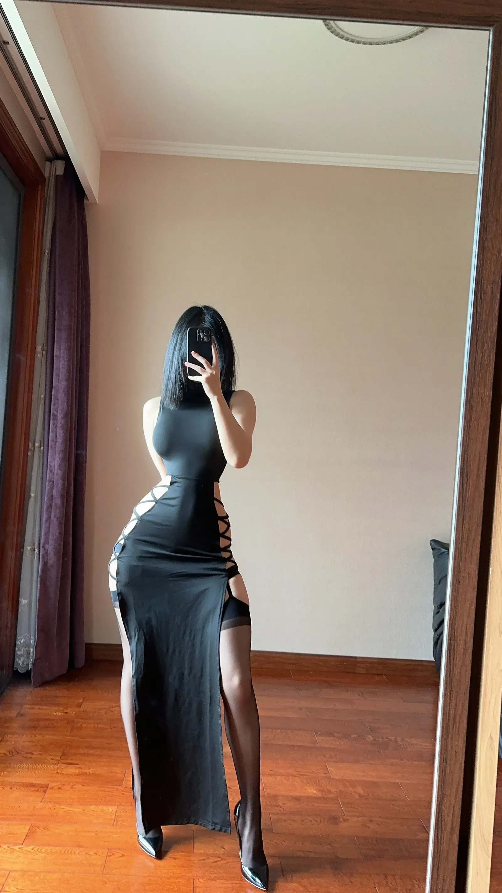 俏妞qiaoniuTT – 国风黑丝开叉旗袍 微密圈-第25张
