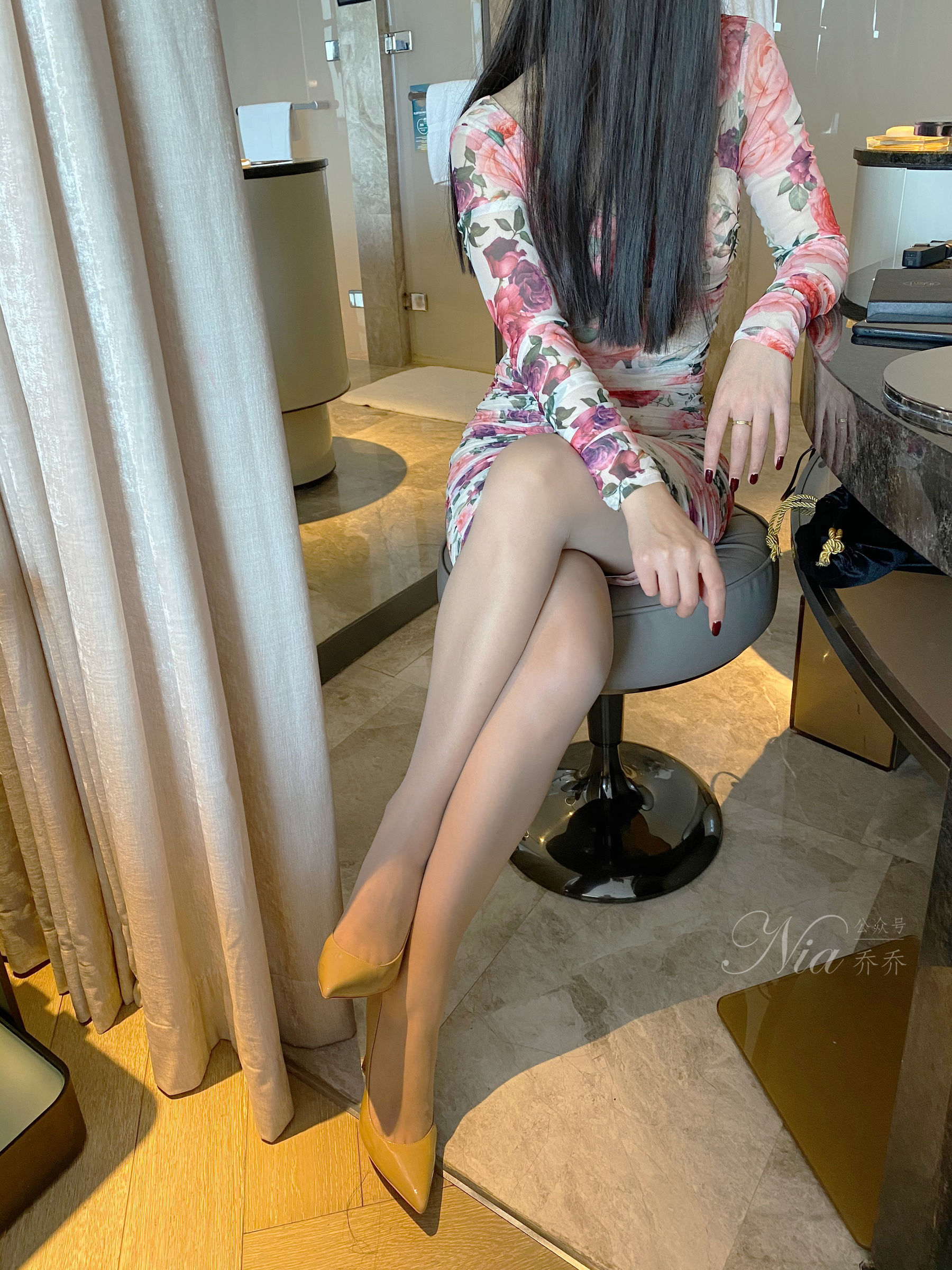 安乔乔儿(Nia乔乔) No.030 温柔少妇风 微密圈-第5张