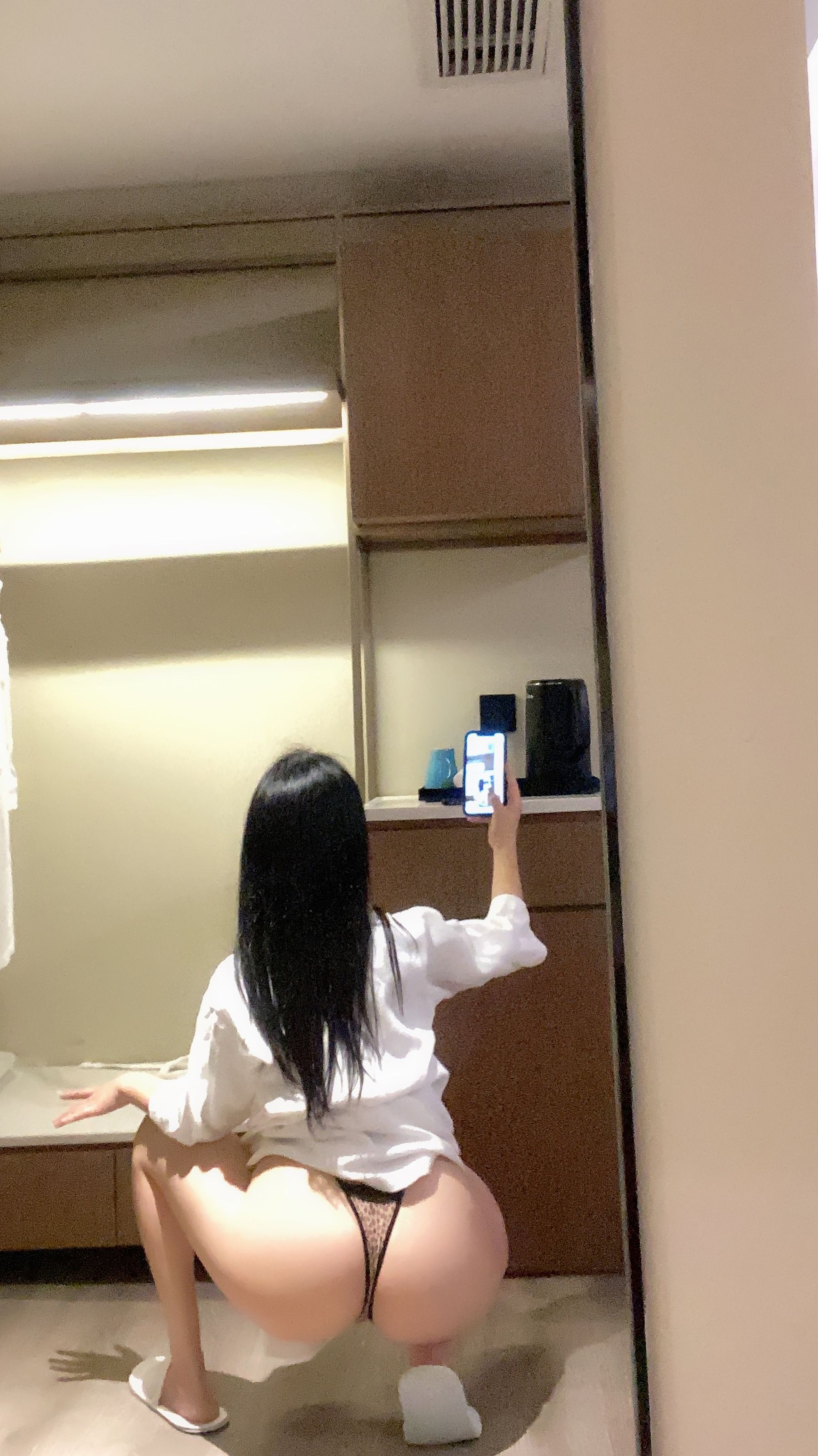 俏妞qiaoniuTT – 可以夹住牙刷 微密圈-第6张