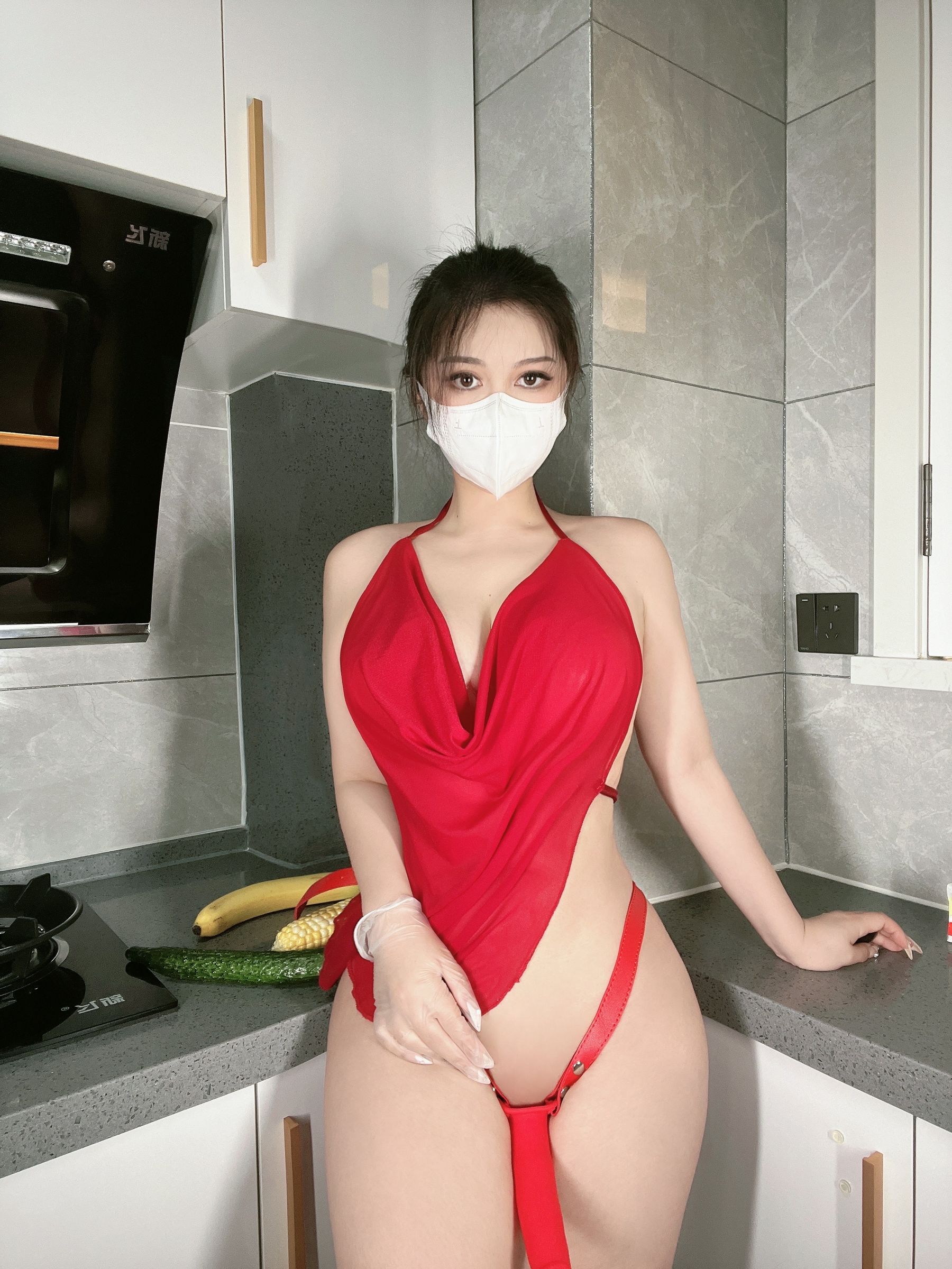 120斤的小王同学 – 厨房大战 微密圈-第3张