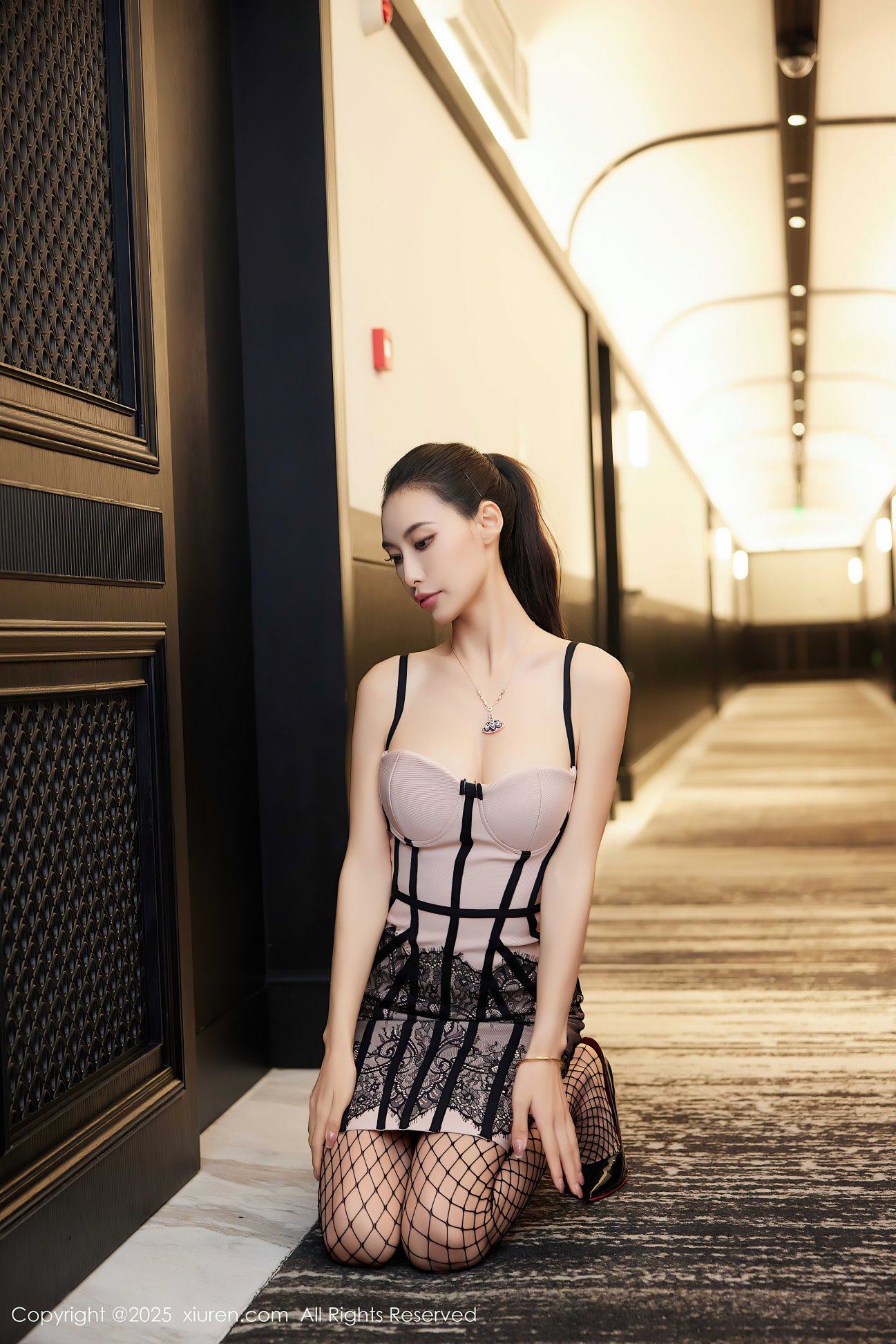 [XIUREN秀人网] 2025.01.24 NO.9809 lingyu69 [74P-760MB]