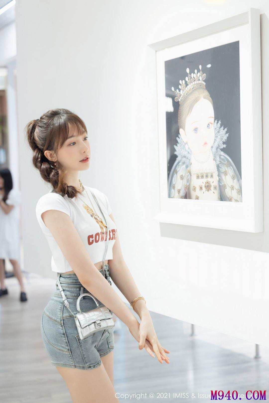 [IMiss爱蜜社] 2021.10.09 VOL.636 Lynn刘奕宁 [25P-216MB]
