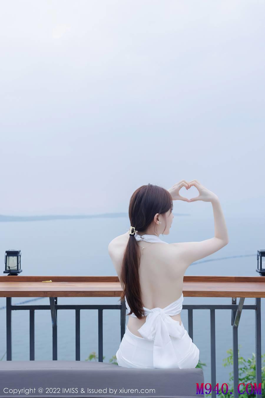 [IMiss爱蜜社] 2022.11.07 VOL.706 Lynn刘奕宁 [41P-403MB]