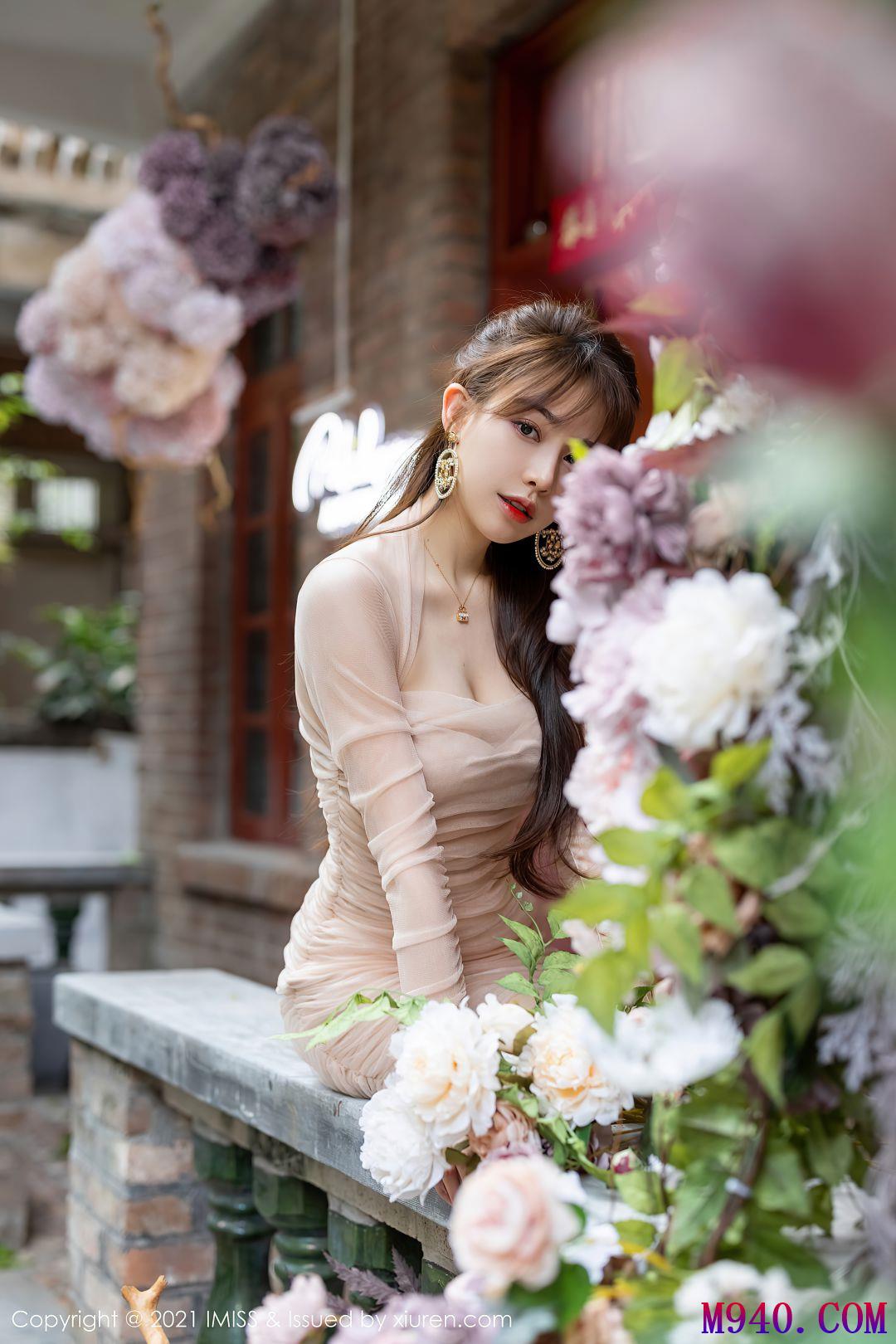 [IMISS爱蜜社] 2021.04.29 VOL.586 Lynn刘奕宁 [38P-403MB]