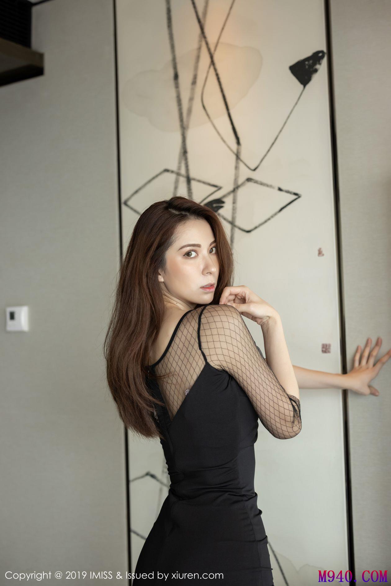 [IMISS爱蜜社] 2019.07.11 VOL.360 carry [44P-155MB]