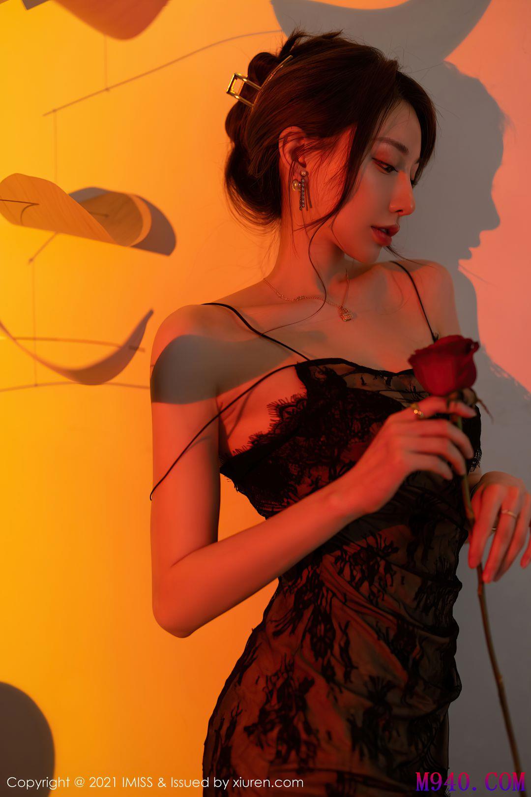 [IMiss爱蜜社] 2021.08.05 VOL.621 Lynn刘奕宁 [33P-331MB]