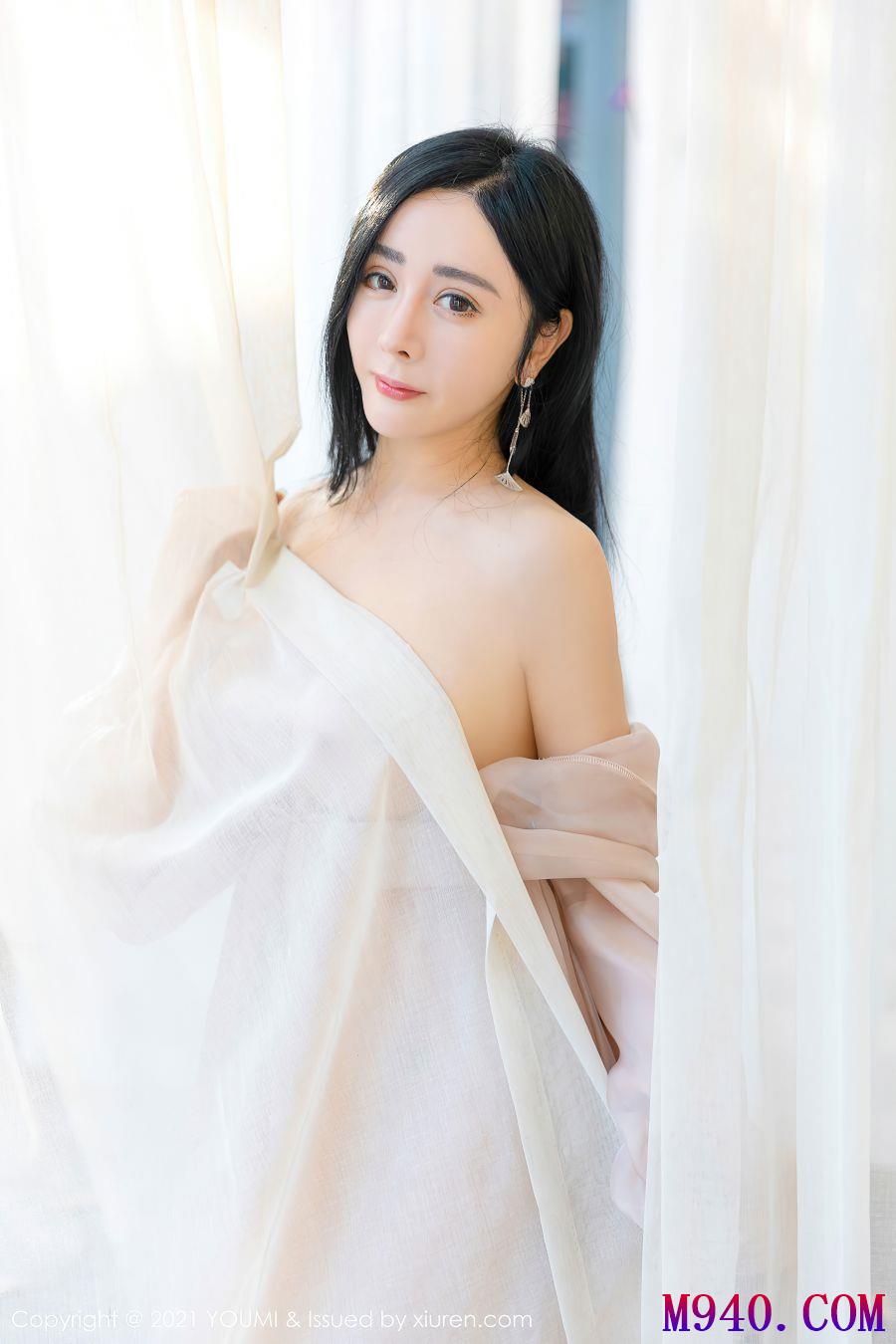 [YOUMI尤蜜荟] 2021.04.19 VOL.631 允爾 [76P-681MB]