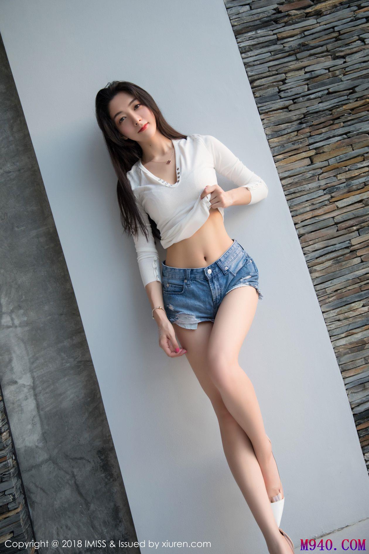 [IMISS爱蜜社] 2018.05.22 VOL.241 小热巴 [51P-238MB]