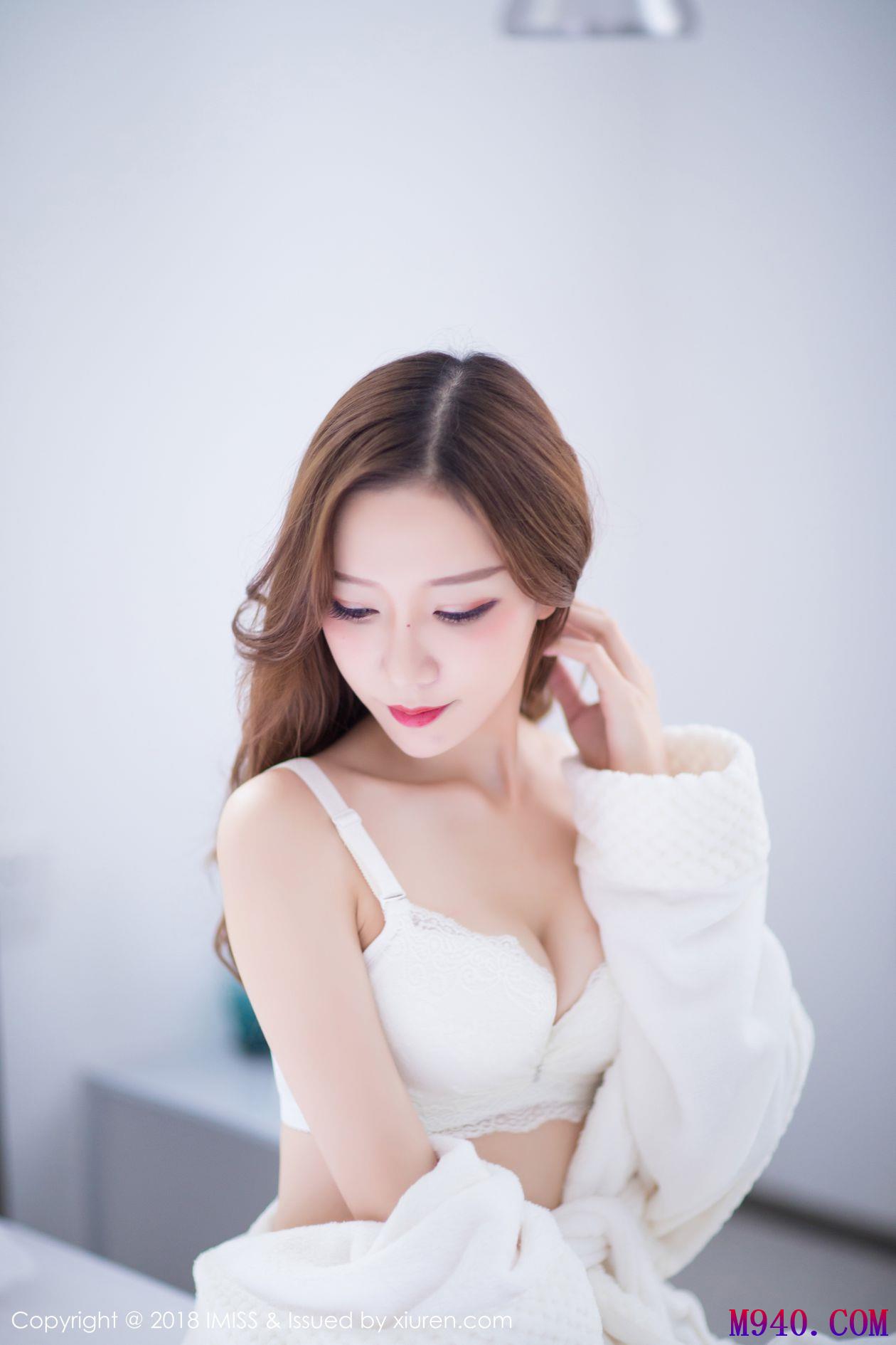 [IMISS爱蜜社] 2018.05.02 VOL.233 小琳 [44P-142MB]