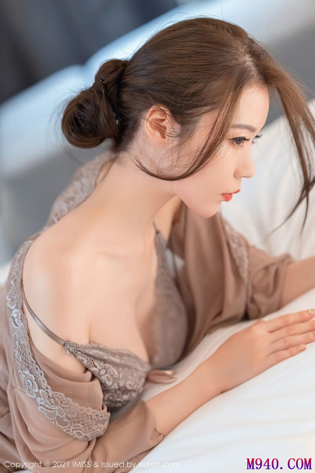 [IMiss爱蜜社] 2021.10.11 VOL.637 梦心月 [52P-432MB]