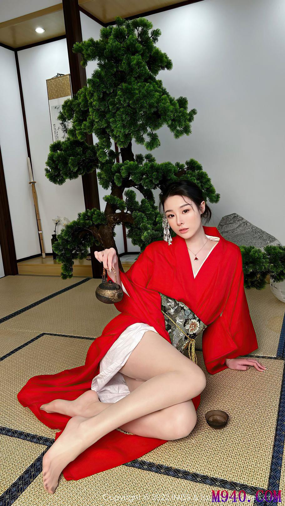 [IMiss爱蜜社] 2022.03.08 VOL.669 逗逗doudou [30P-416MB]