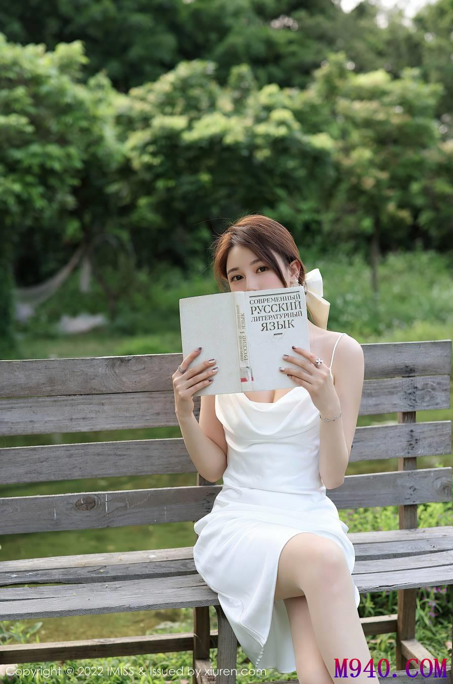 [IMiss爱蜜社] 2022.05.17 VOL.682 Lynn刘奕宁 [24P-306MB]