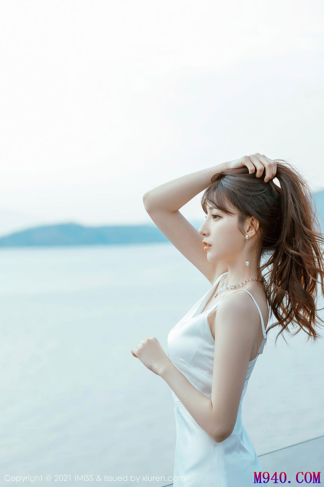 [IMISS爱蜜社] 2021.04.29 VOL.586 Lynn刘奕宁 [38P-403MB]