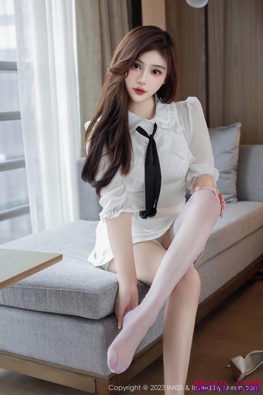 [IMiss爱蜜社] 2023.01.16 VOL.712 Lavinia肉肉 [44P-419MB]