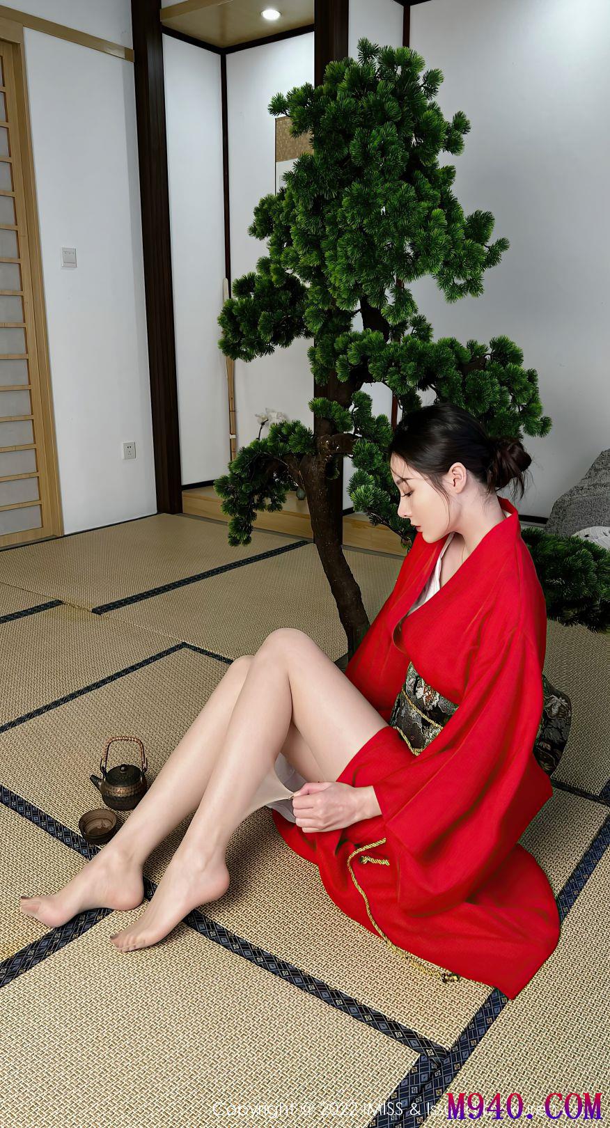 [IMiss爱蜜社] 2022.03.08 VOL.669 逗逗doudou [30P-416MB]