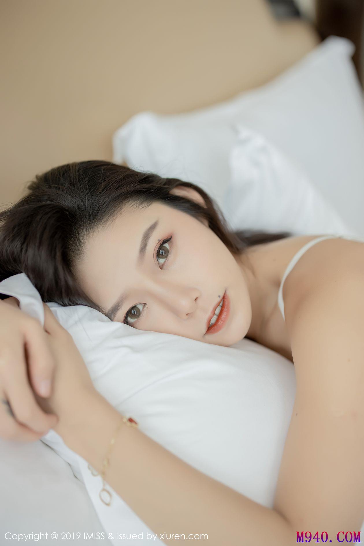 [IMISS爱蜜社] 2019.11.12 VOL.398 luvian本能 [51P-125MB]