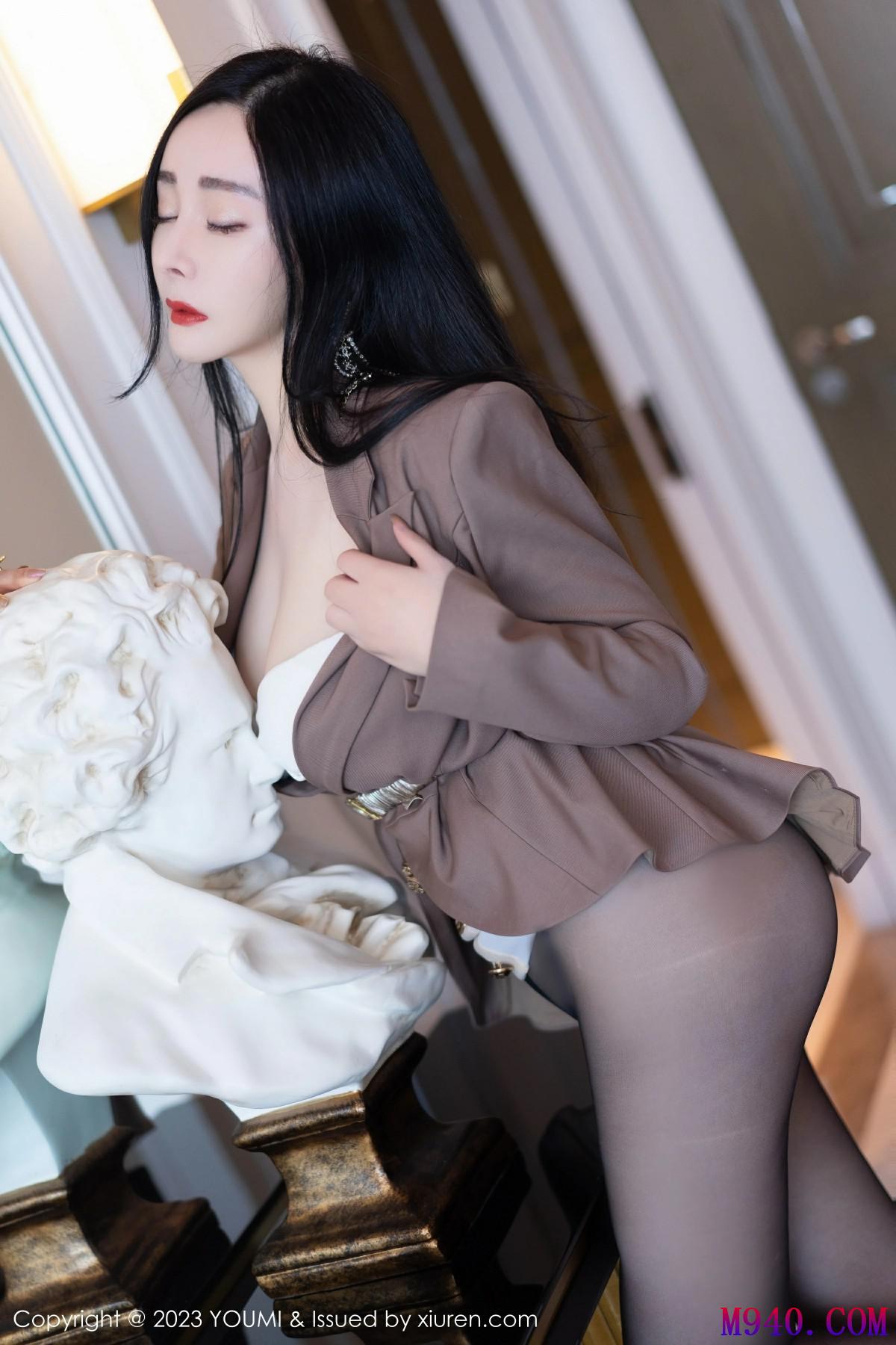 [YouMi尤蜜荟] 2023.06.12 VOL.950 允爾 [73P-590MB]