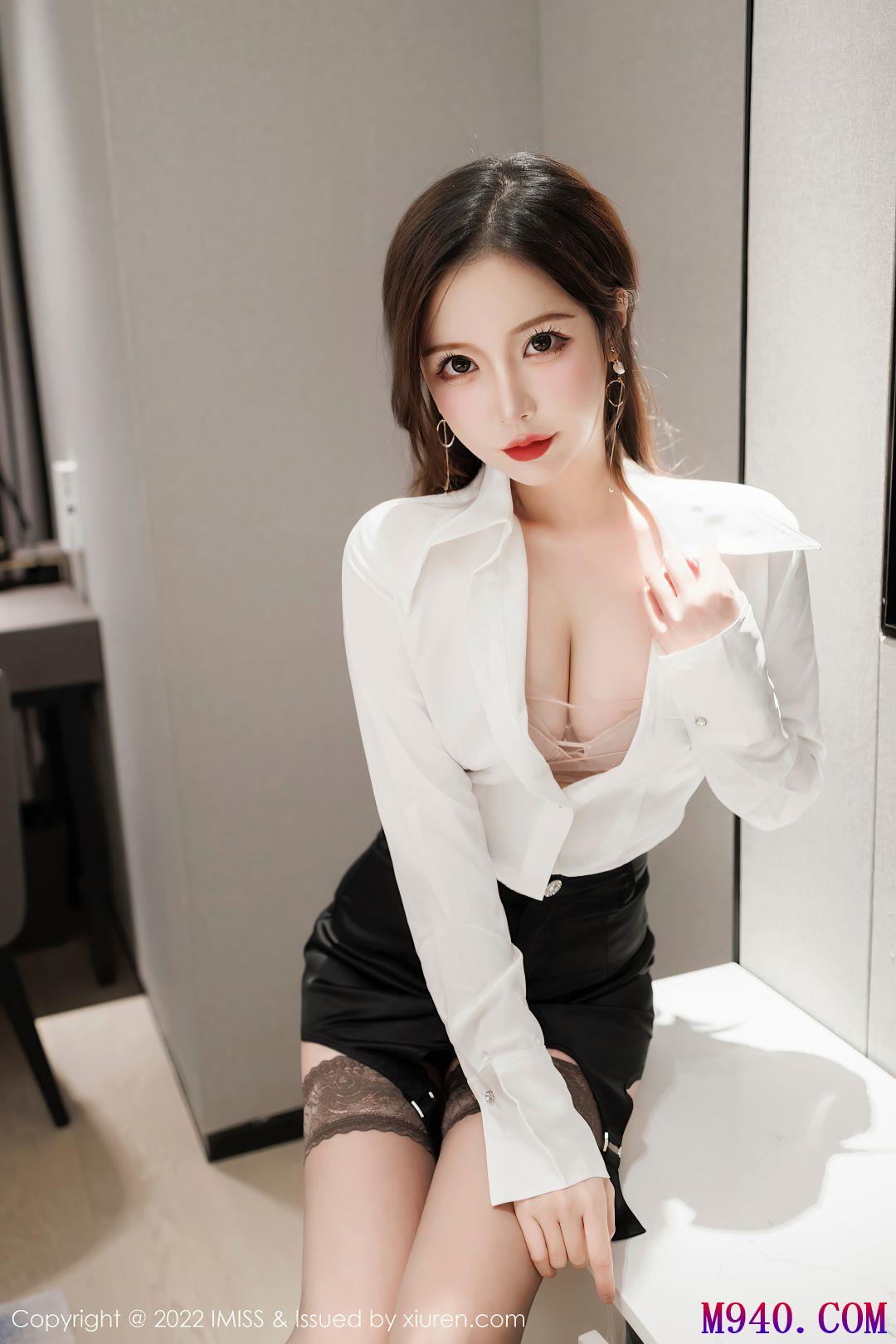[IMiss爱蜜社] 2022.02.09 VOL.661 LindaLinda [39P-348MB]