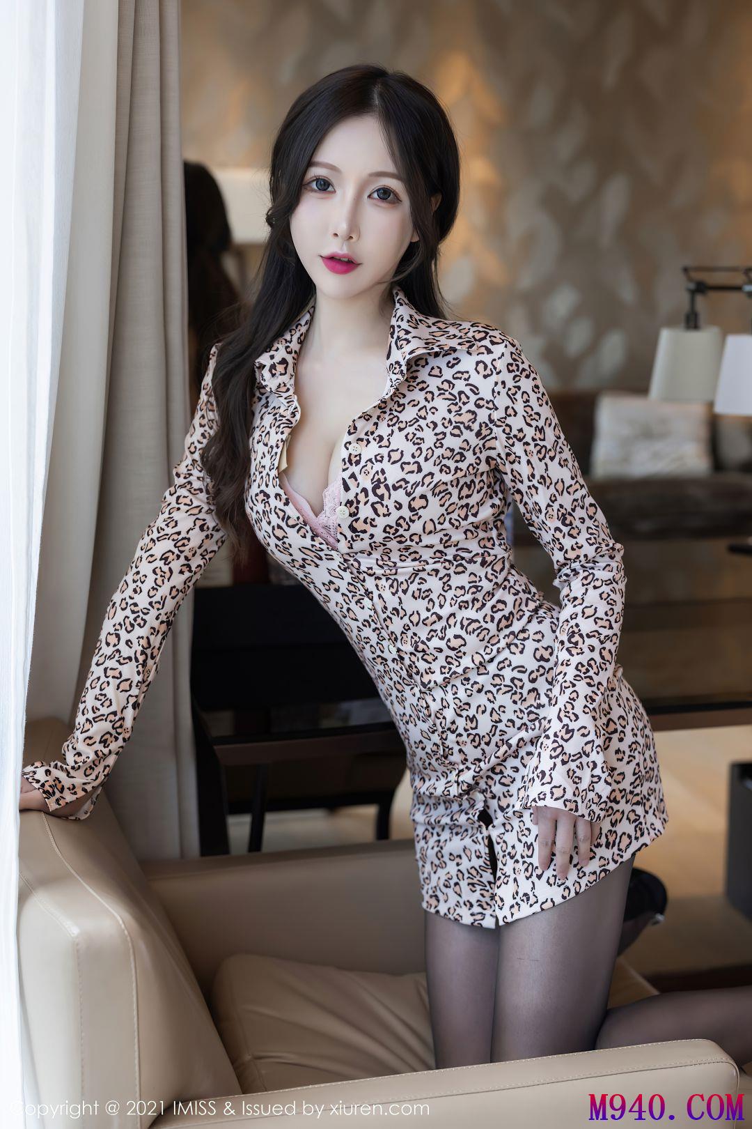 [IMISS爱蜜社] 2021.07.27 VOL.618 LindaLinda [50P-491MB]