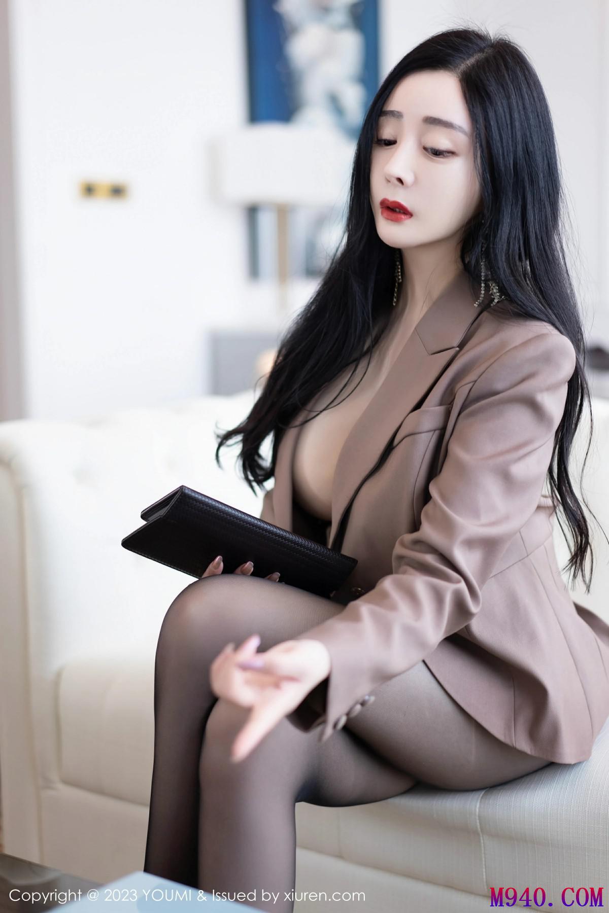 [YouMi尤蜜荟] 2023.06.12 VOL.950 允爾 [73P-590MB]