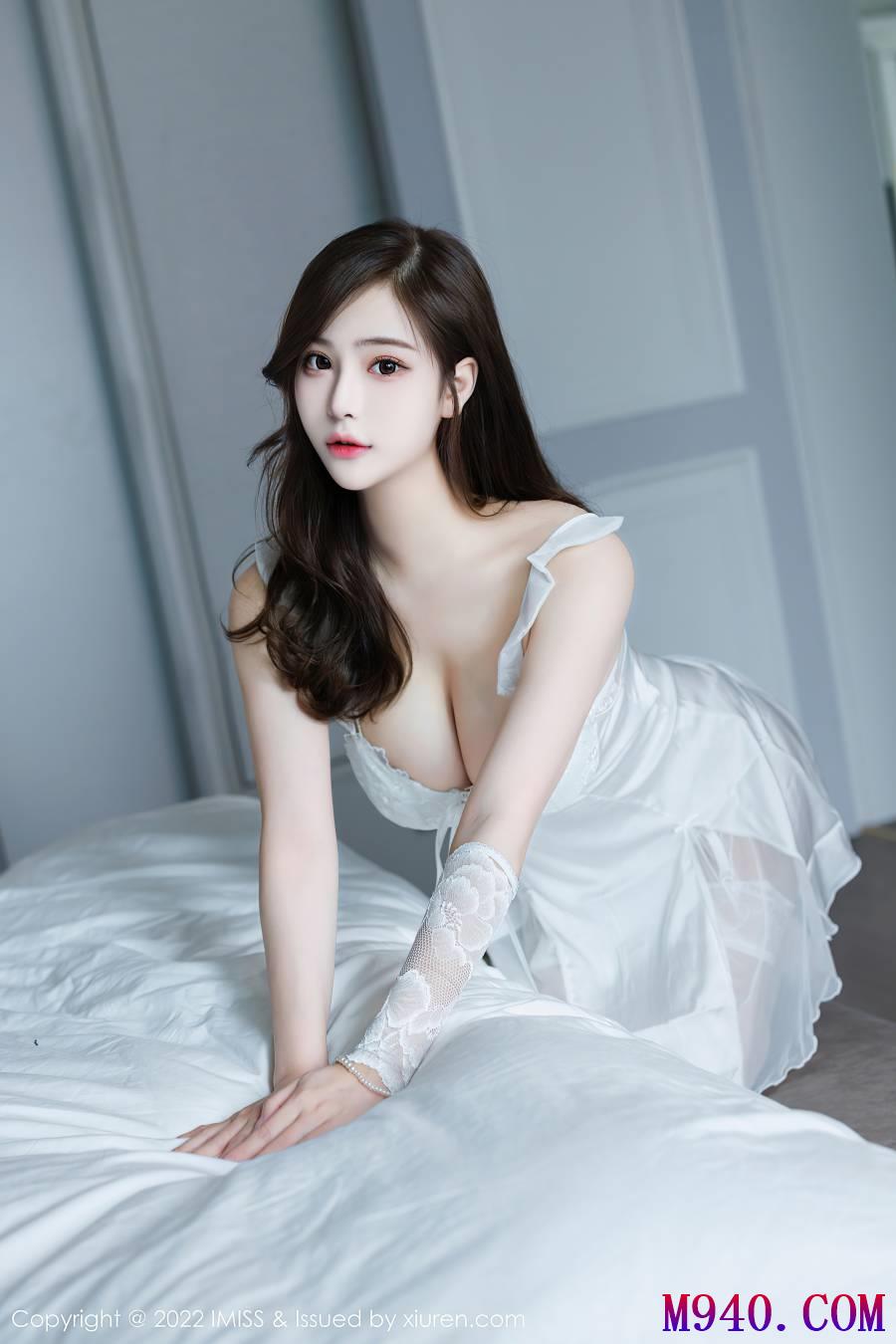 [IMiss爱蜜社] 2022.09.01 VOL.696 Lavinia肉肉 [36P-333MB]