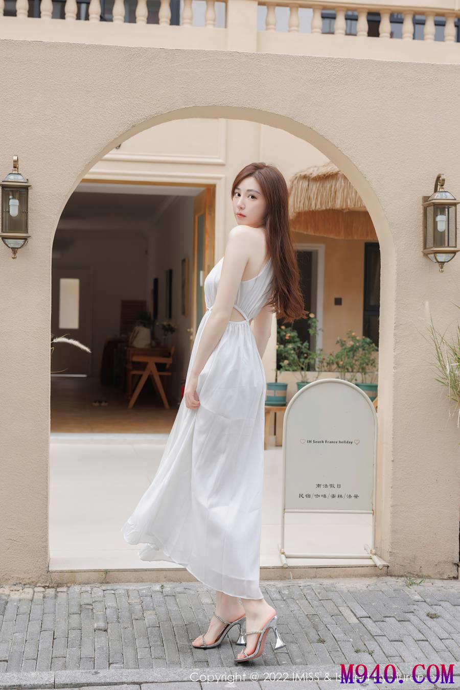 [IMiss爱蜜社] 2022.11.07 VOL.706 Lynn刘奕宁 [41P-403MB]