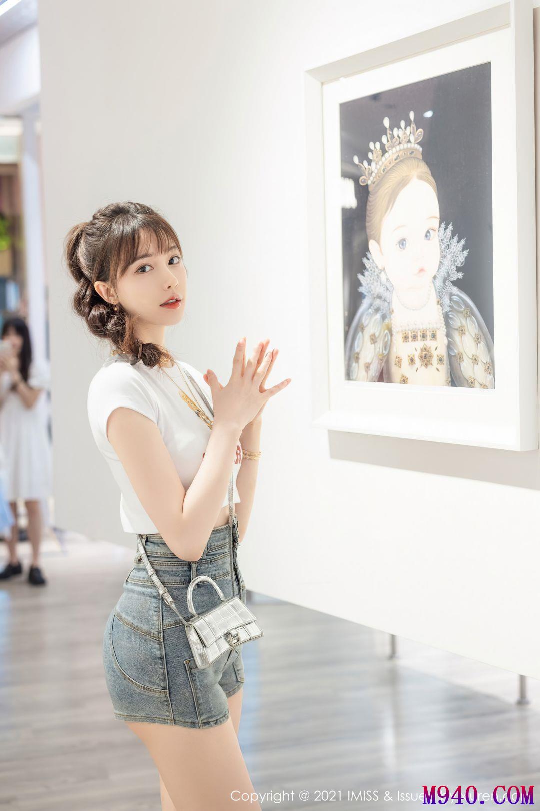 [IMiss爱蜜社] 2021.10.09 VOL.636 Lynn刘奕宁 [25P-216MB]