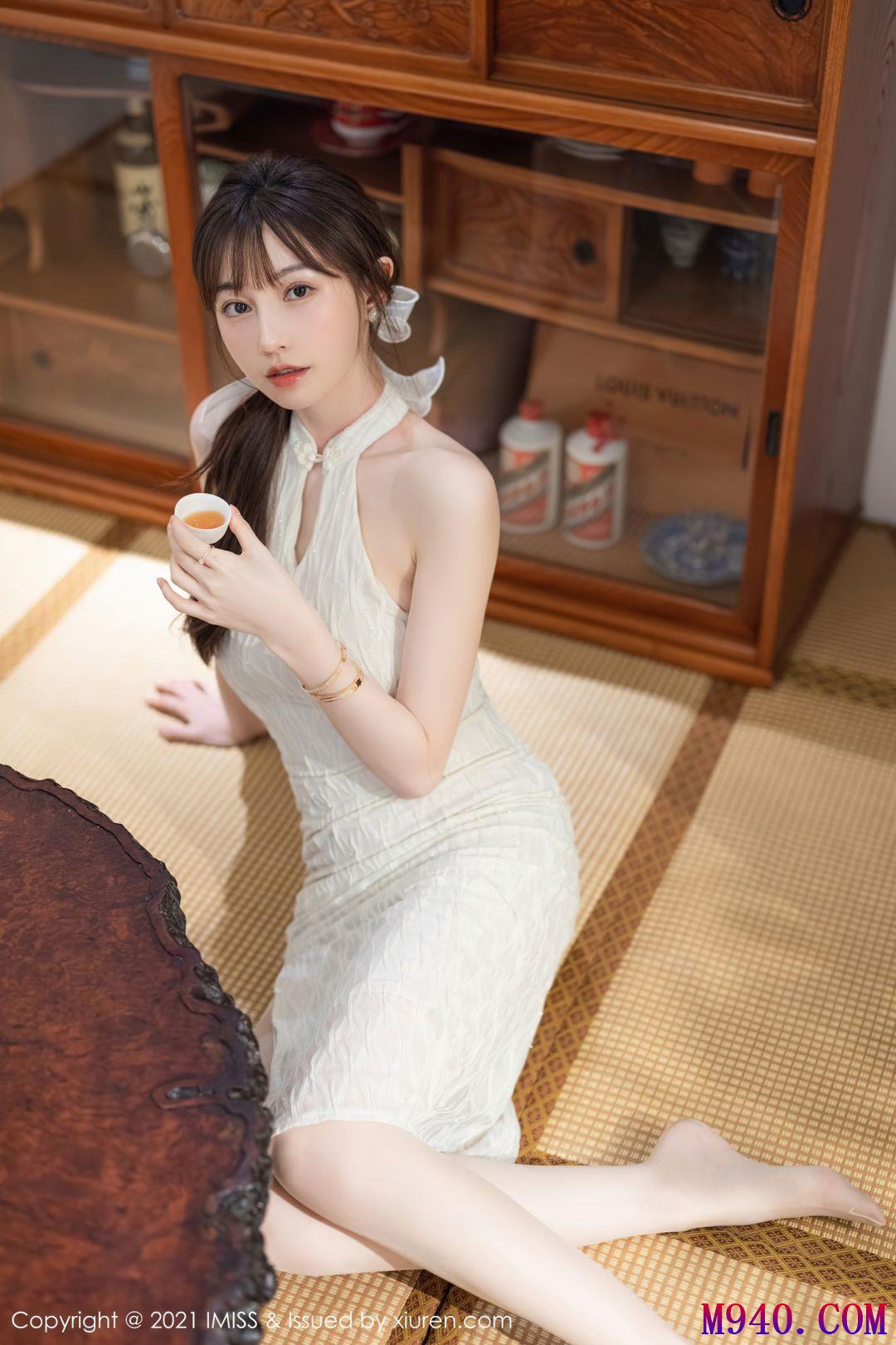 [IMiss爱蜜社] 2021.10.09 VOL.636 Lynn刘奕宁 [25P-216MB]