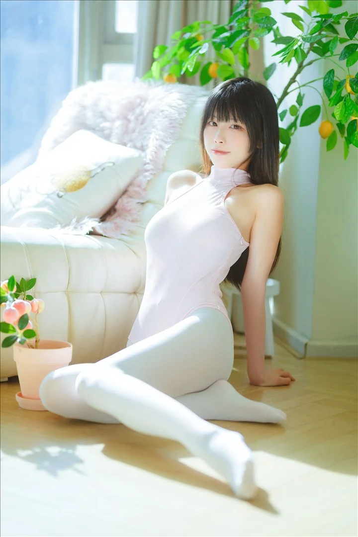 三無人型 - 白丝桃子 60P 清纯美女-第1张