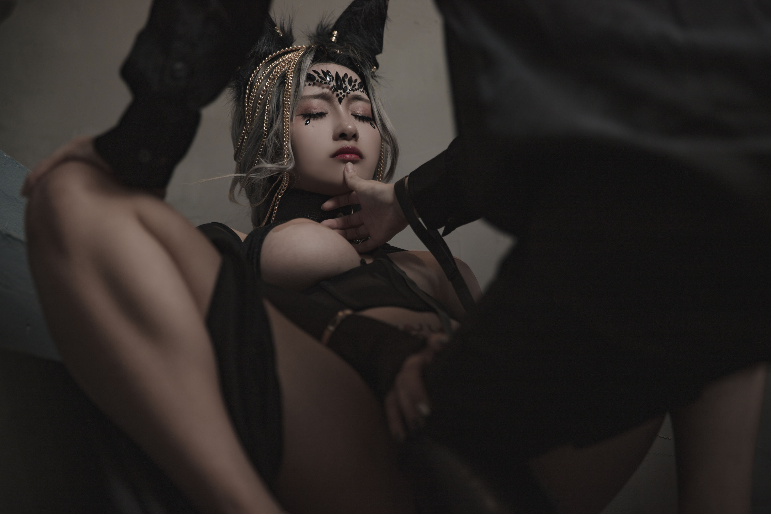 M940-[福利COS] 动漫博主洛璃LoLiSAMA - 狼少女 狼女的调教 网红COS-第68张