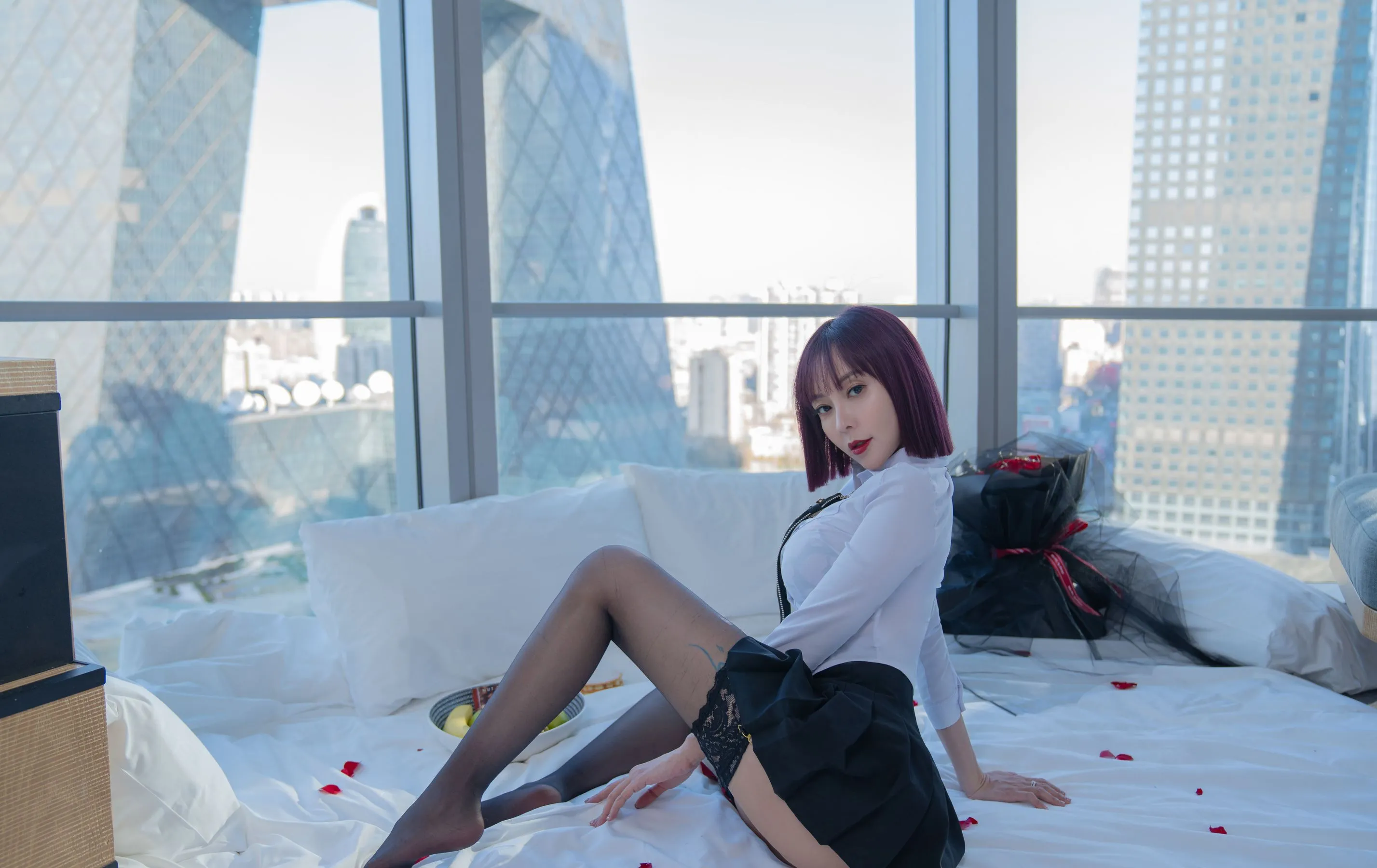 果儿Victoria - 粉色内衣吊带袜 [39P] 插图33