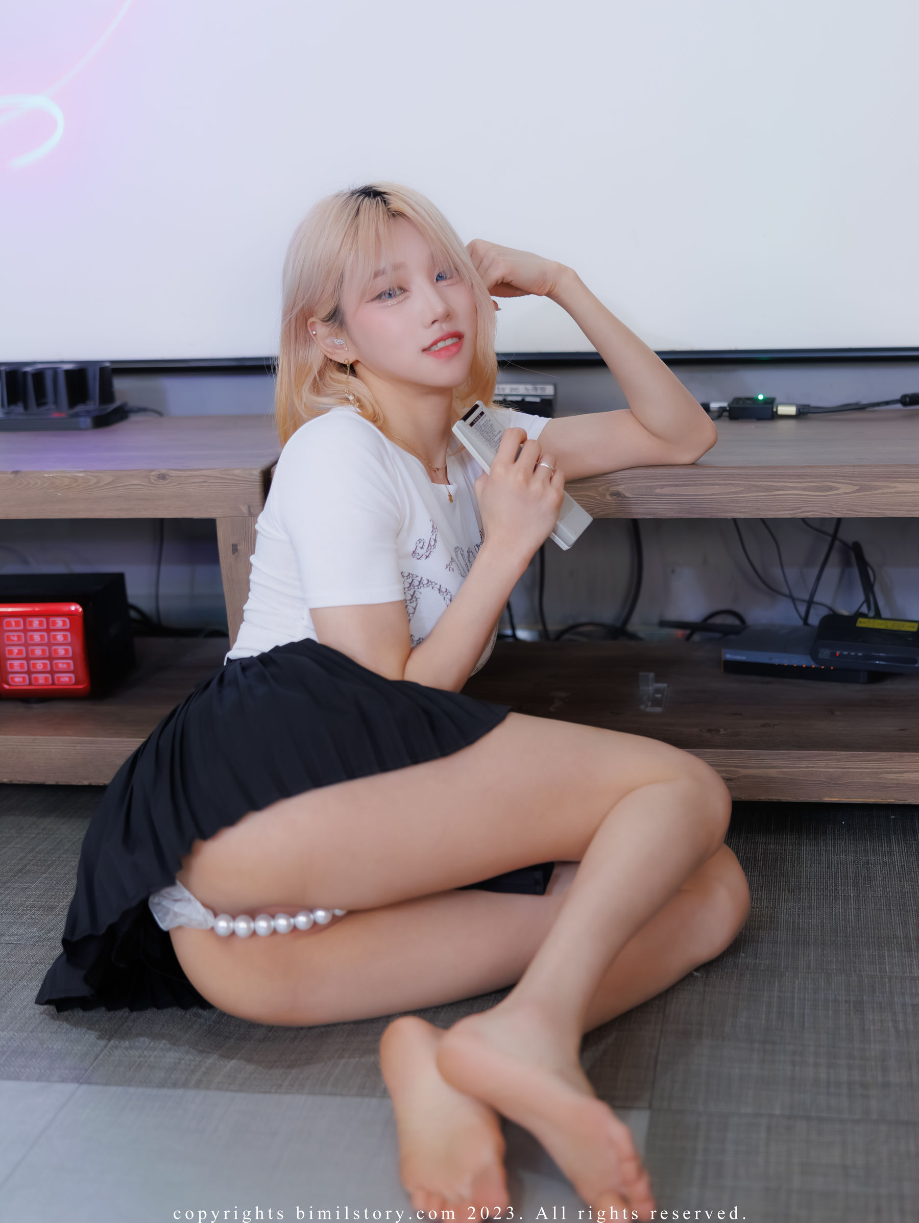 Bimilstory Taeri – Vol.14 Karaoke Girl bead panty 日韩美图-第4张