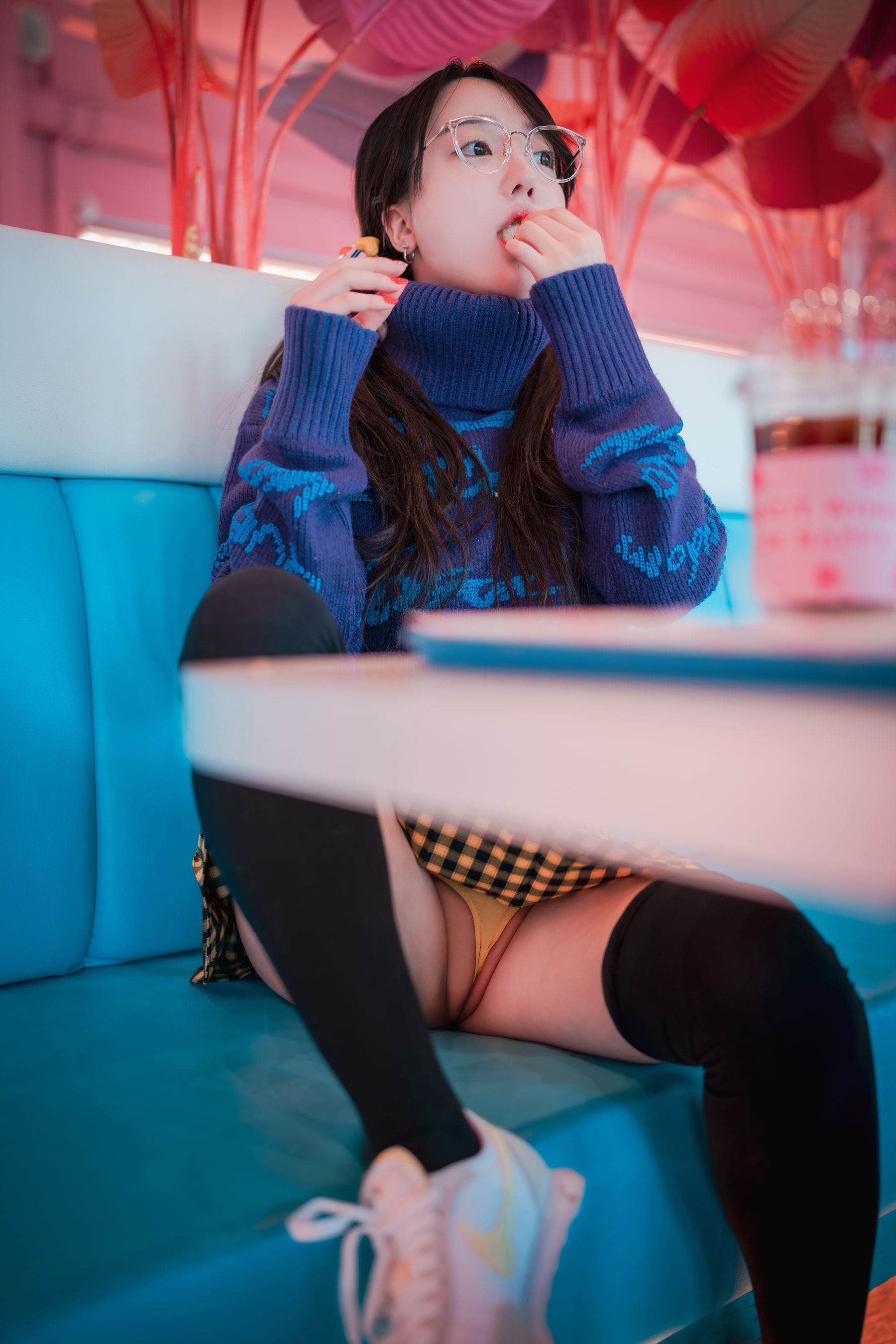 DJAWA Yeeun – Early Spring Walk in March Vol.2 日韩美图-第1张