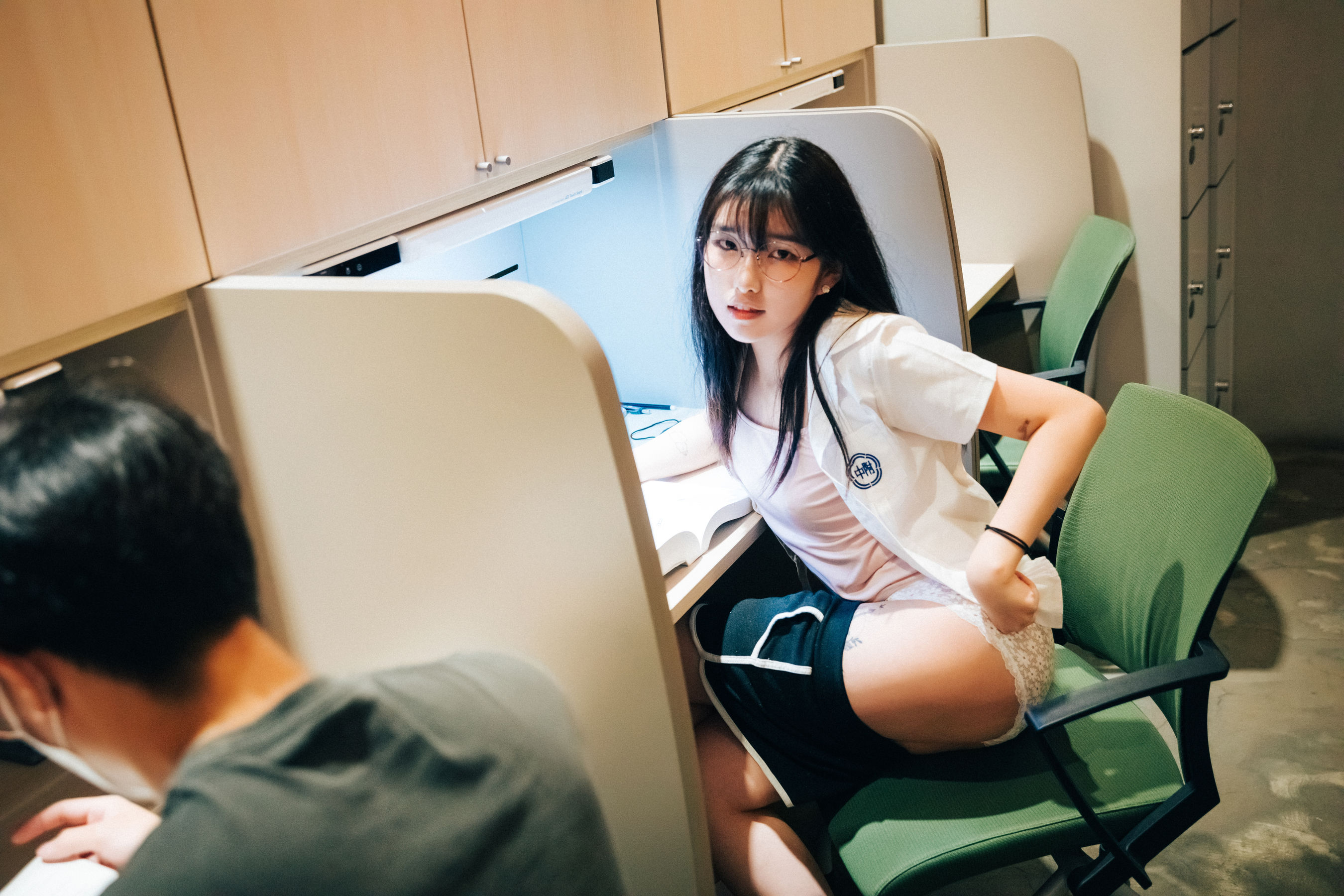 [LOOZY] Sonson – Reading room 日韩美图-第24张