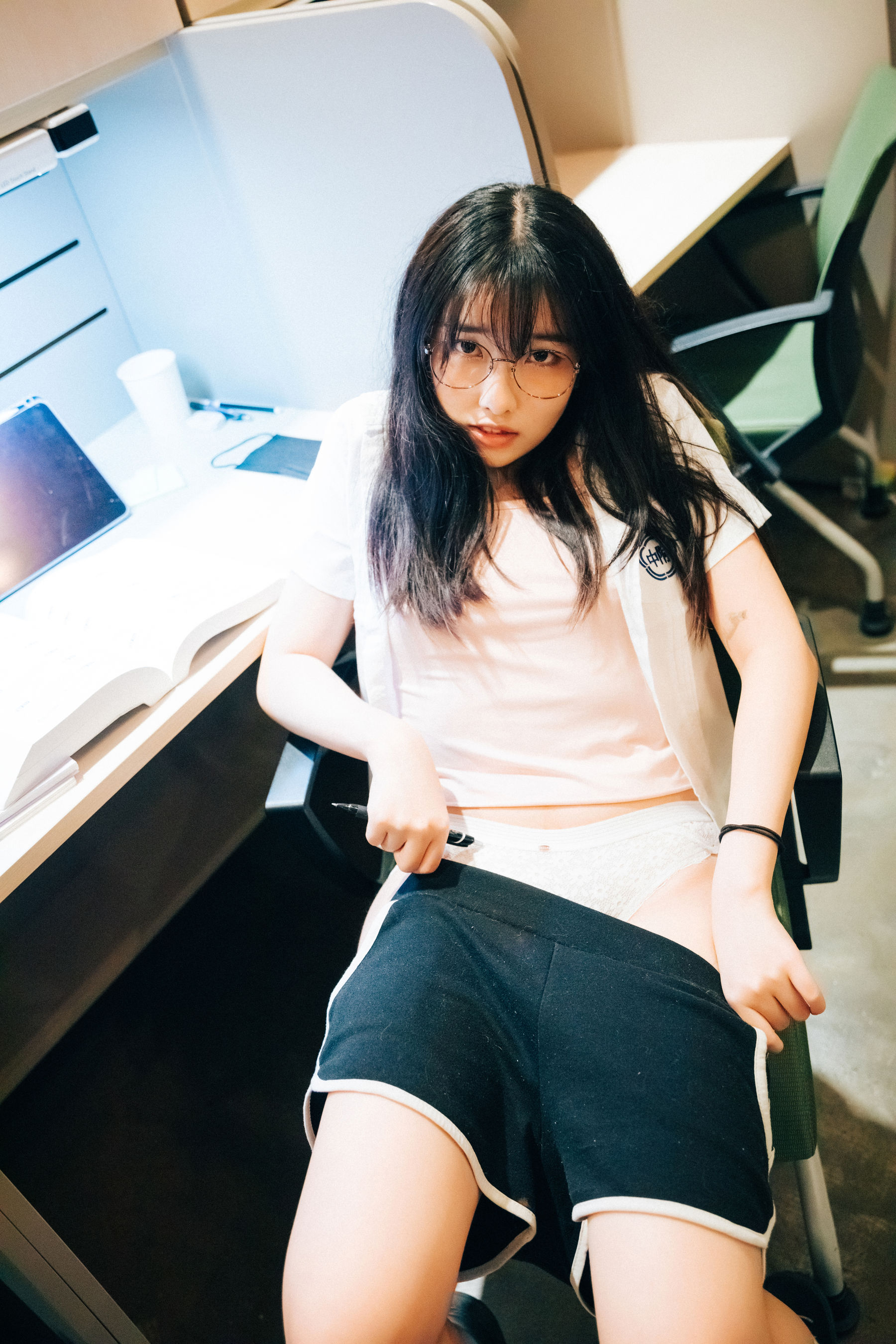 [LOOZY] Sonson – Reading room 日韩美图-第30张
