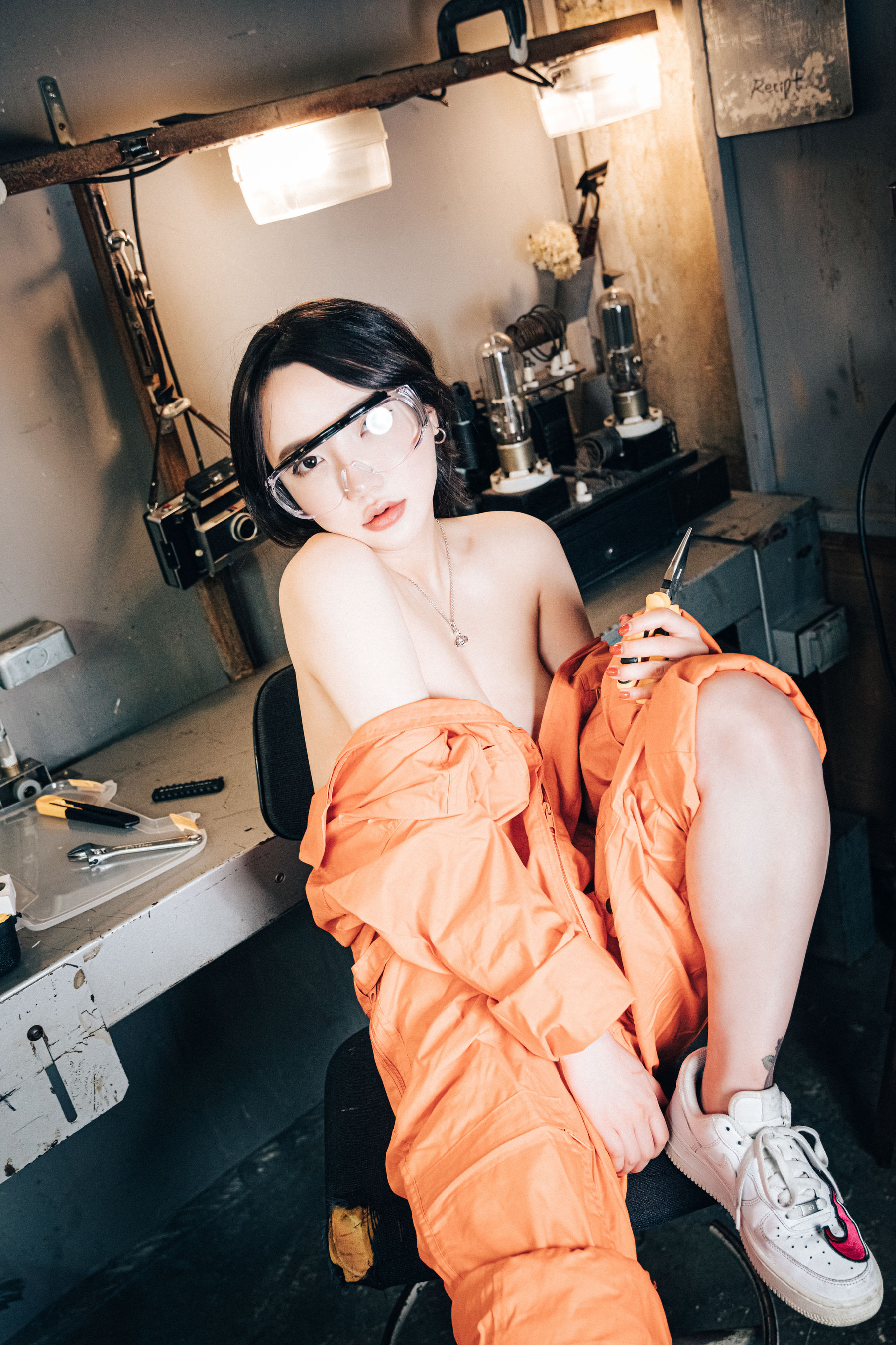 [LOOZY] Yeeun – Where Are My Tools 日韩美图-第32张