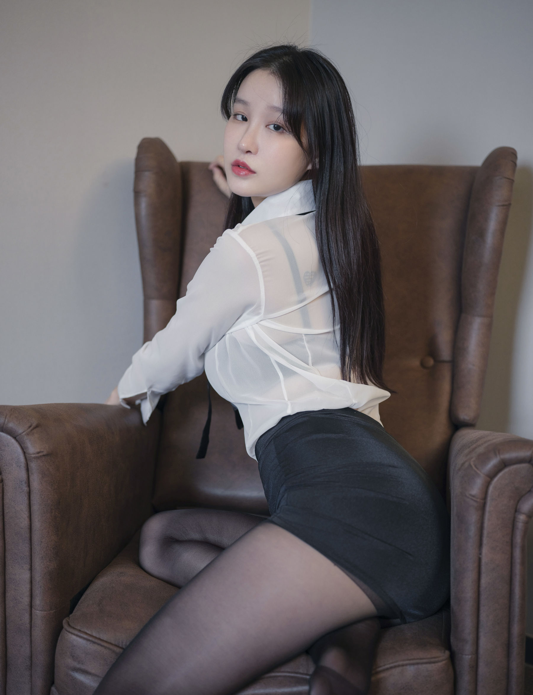 [ARTGRAVIA] VOL.355 Leesnoww_ 日韩美图-第3张