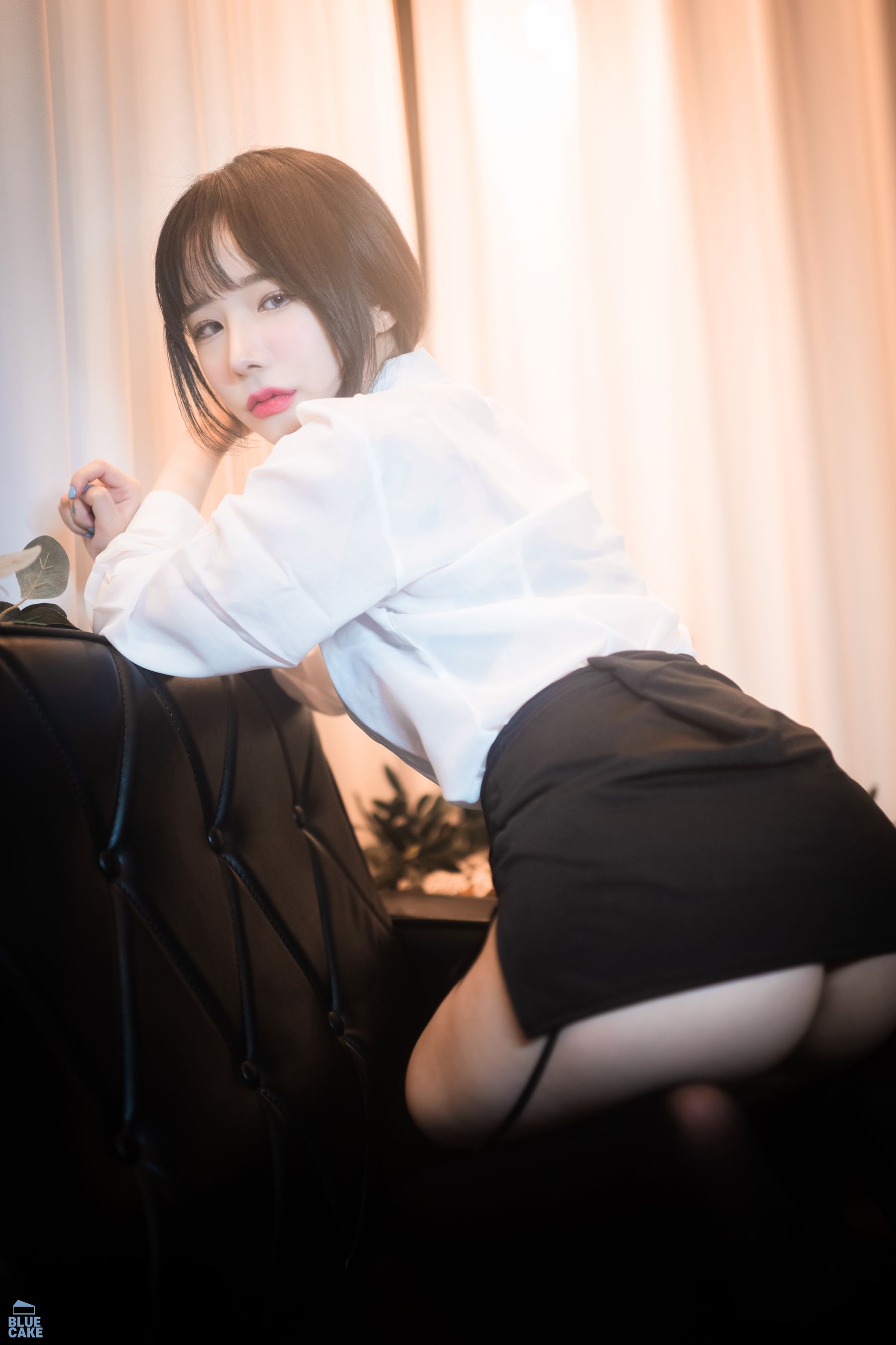 [BLUECAKE] Yeji – Cat Play 日韩美图-第1张