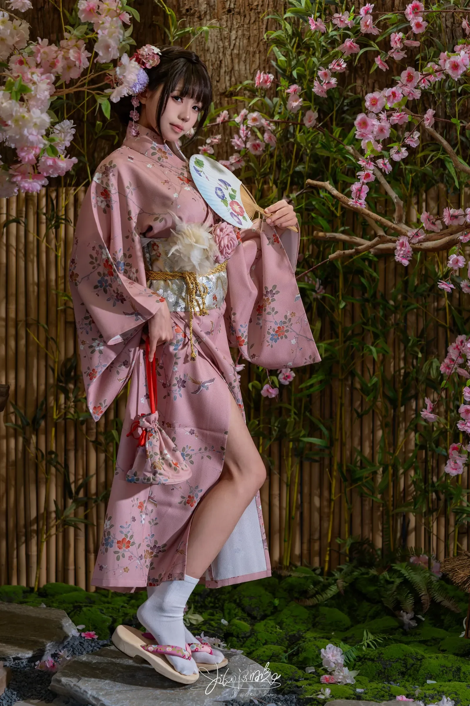 咬一口兔娘 -『温泉の女将』燕无歇 Cosplay-第2张