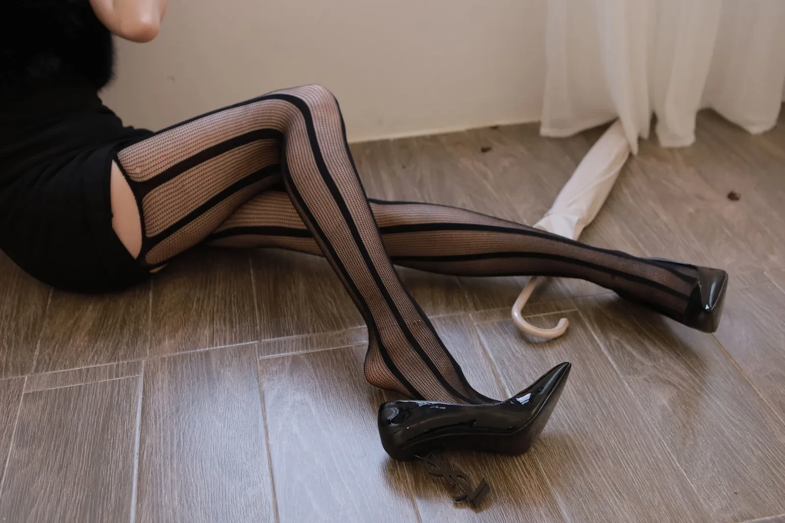 Sia不吃鱼  虾线黑丝 Cosplay-第39张