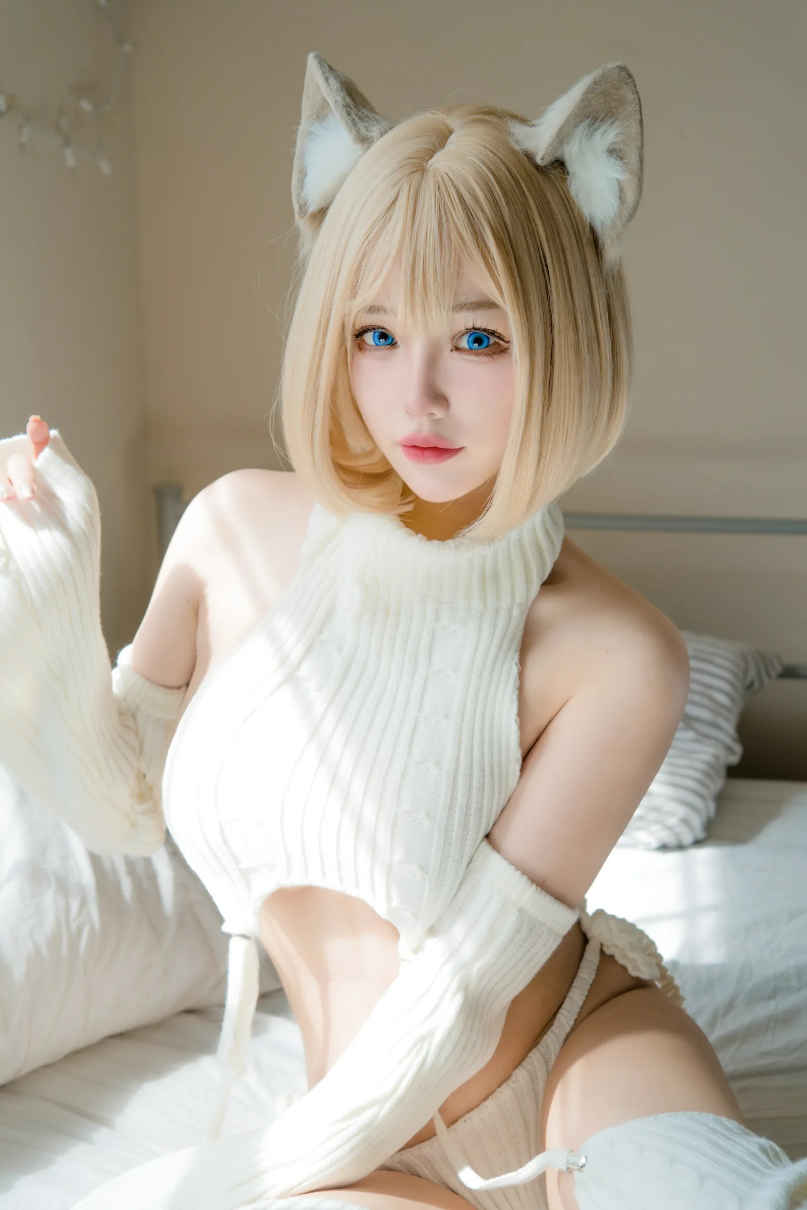 狐洛洛子 – 慵懒白猫 Cosplay-第32张