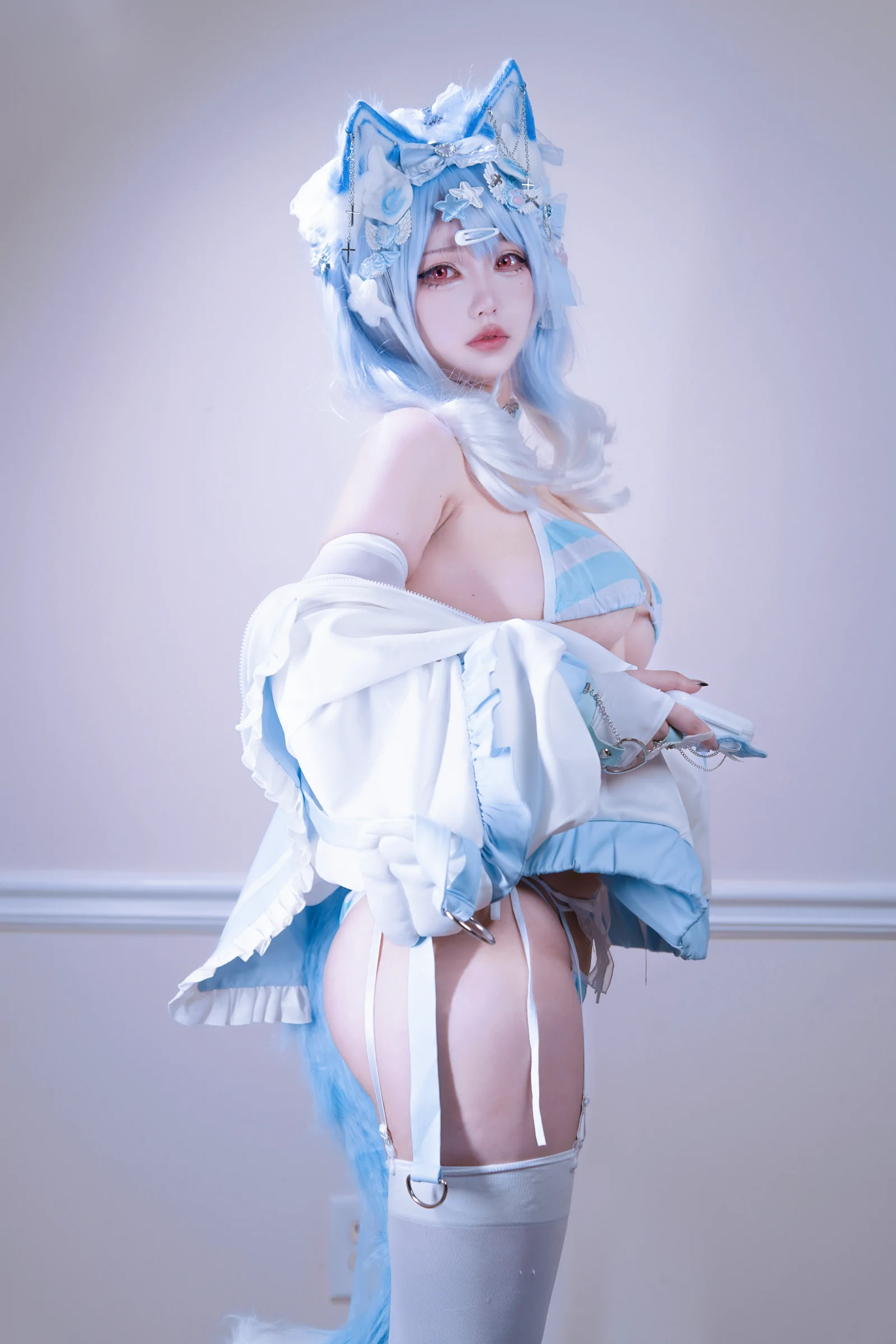 狐洛洛子 – 水色猫猫头 Cosplay-第1张