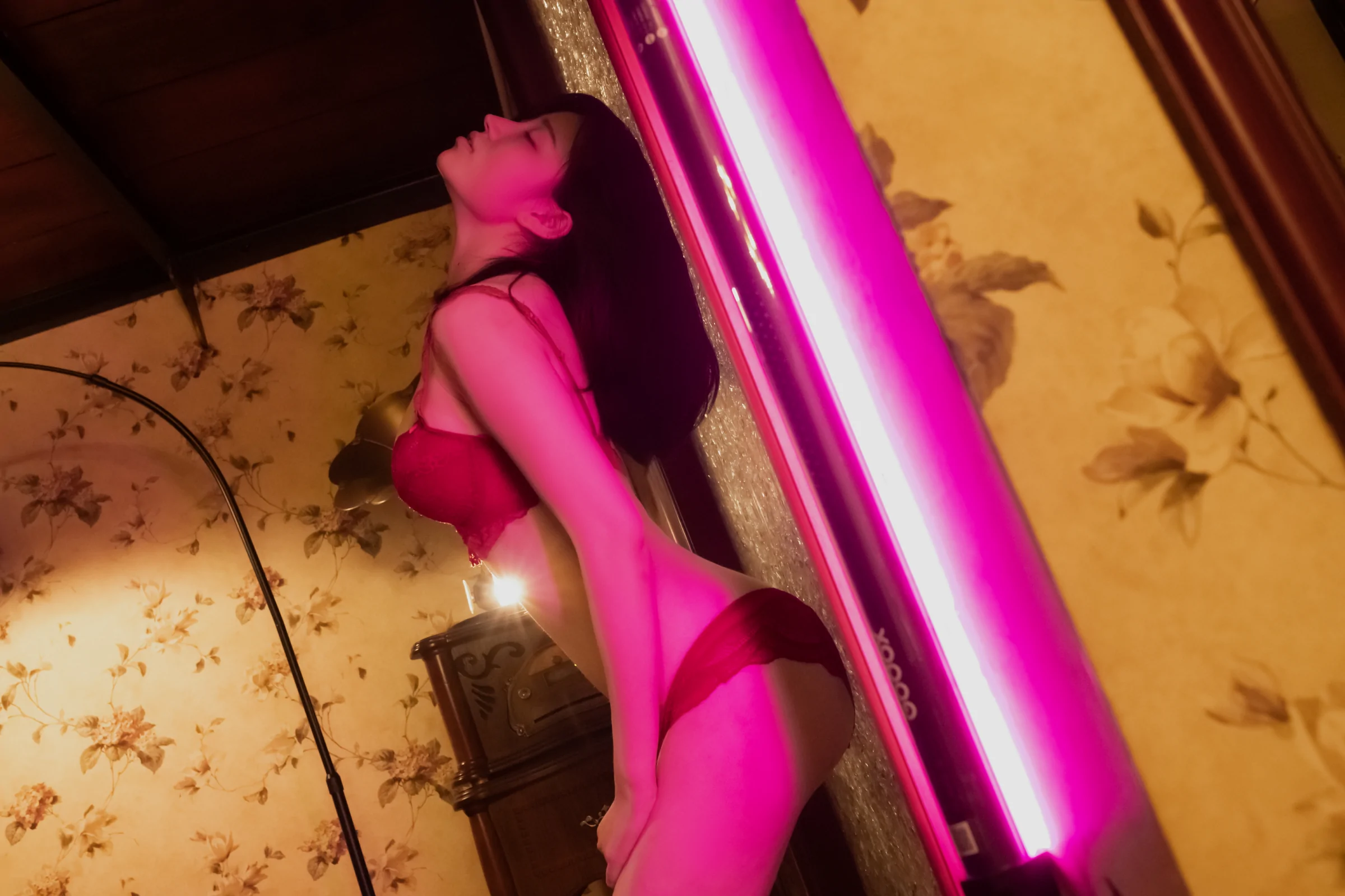 年年Nnian – 红色内衣 Cosplay-第42张