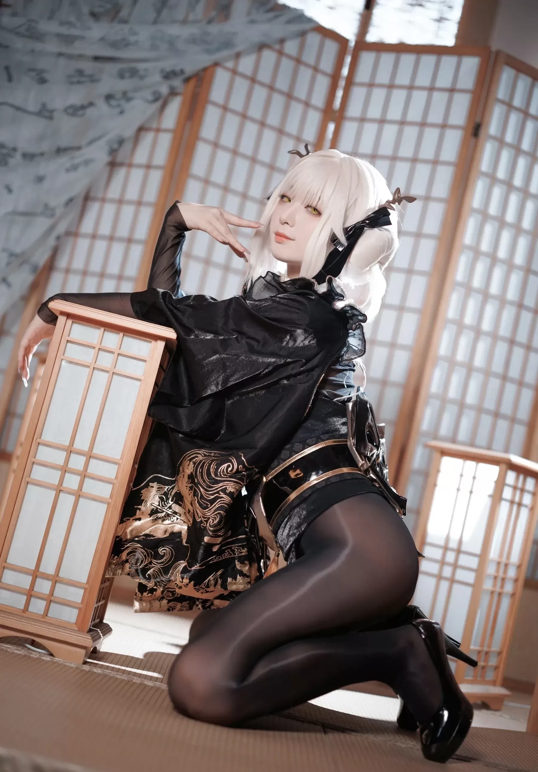 封疆疆v – NIKKE 白兔布兰儿 Cosplay-第2张